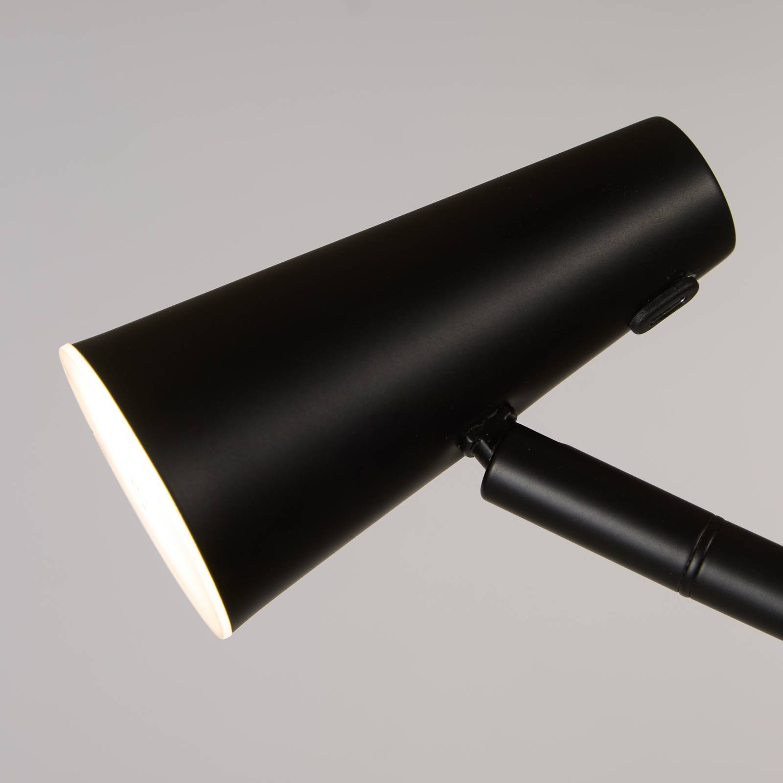 LED-Akku-Stehleuchte 10450BK, schwarz, Höhe 151 cm, Metall günstig online kaufen