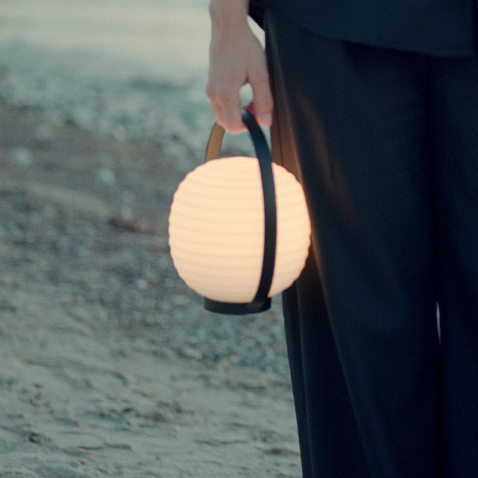 Lantern Portable Tafellamp Zwart/Opaal Wit - New Works