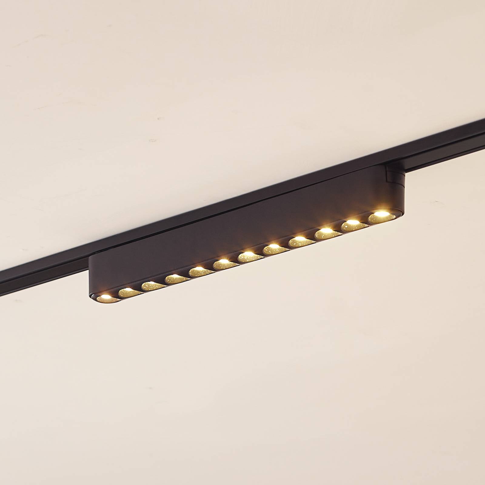 Lindby luminaire LED Lumaro noir à 12 lampes 2,4 cm