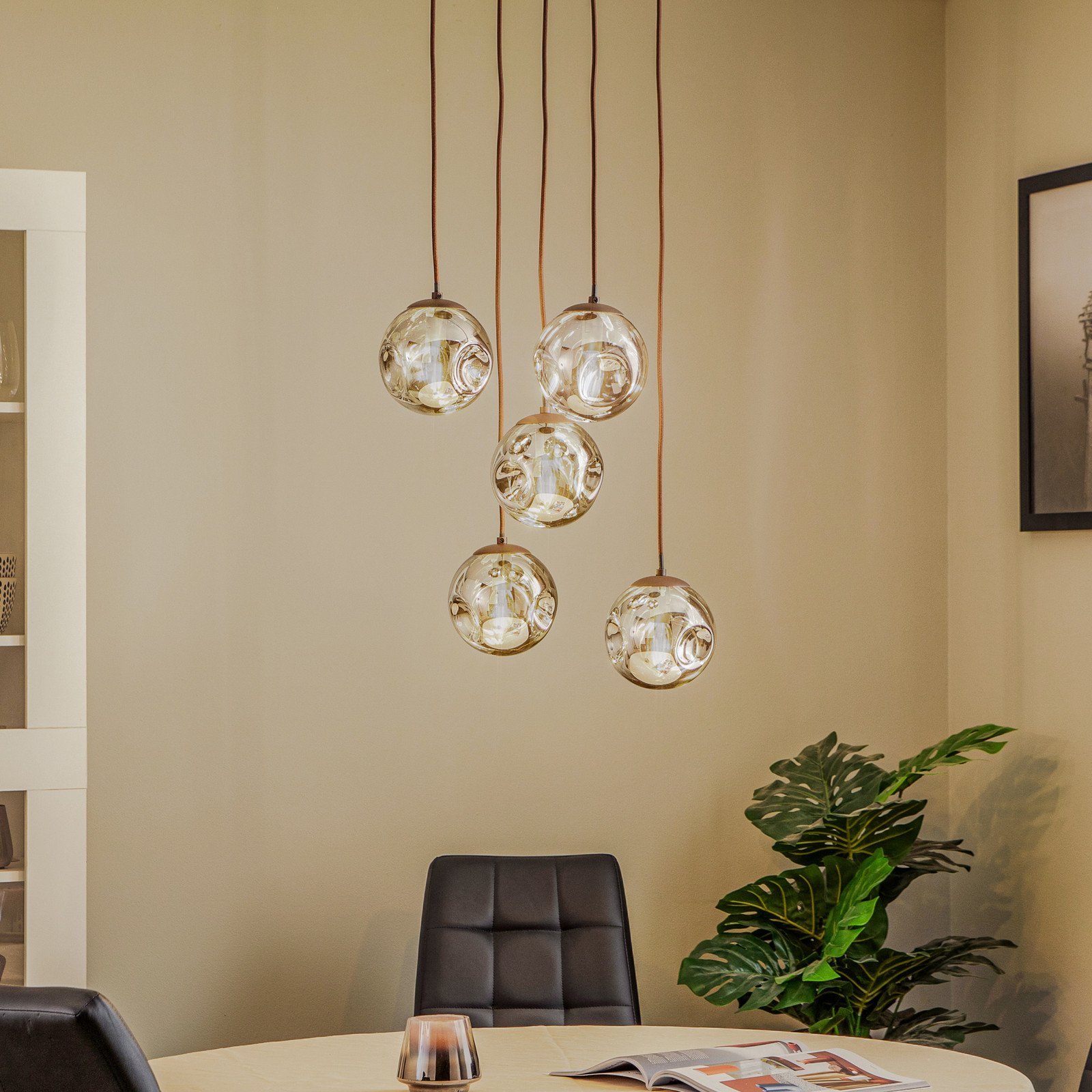 Suspensie Lindby Valentina sticlă gri fumuriu rotundă 5 lumini. - Camera de zi / sufragerie - design - maro gri fumuriu
