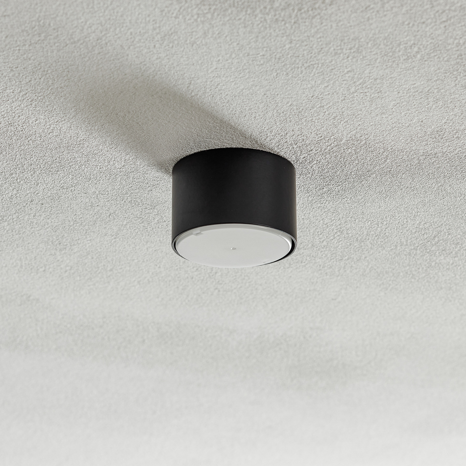 Cloudy ceiling light 1-bulb black