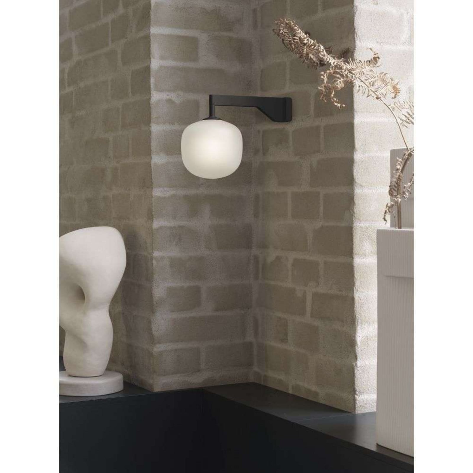 Rime Vägglampa Grey Muuto - Vardagsrum - Glas | Produkter - Vägglampor | Lampspecialisterna