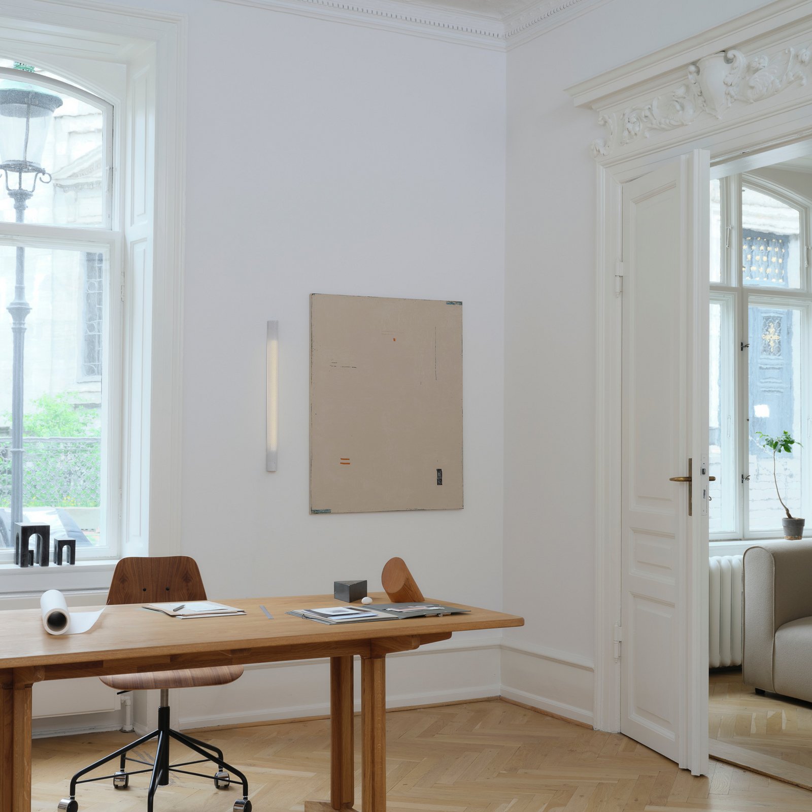 GEJST Wandleuchte Radent Stecker, weiß, Höhe 70 cm, G13 LED