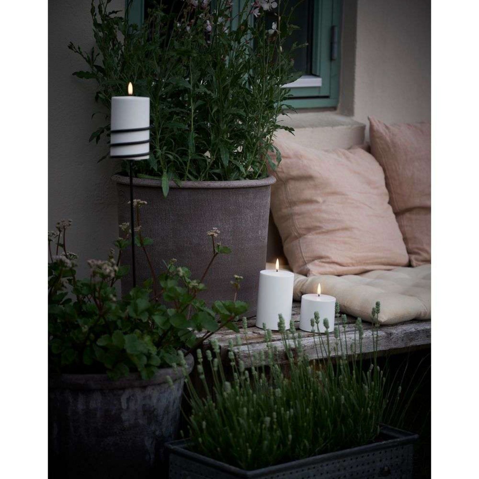 Pillar Candle LED Outdoor 7,8 x 17,8 cm White - Uyuni Lighting