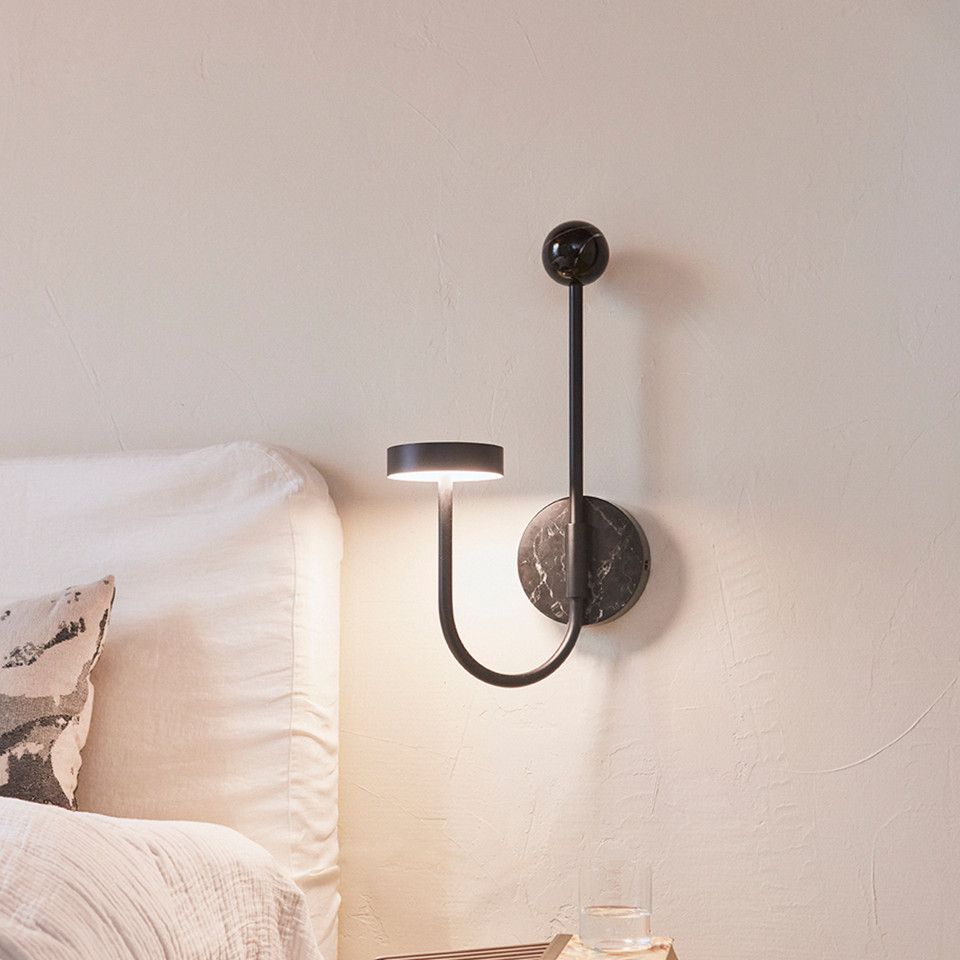 AYTM Grasil Vägglampa, svart från AYTM