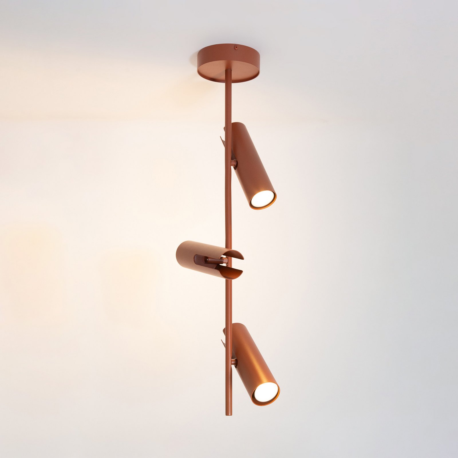 Deckenspot Leda 3, ziegelrot, 3-flammig, Stahl, Höhe 76 cm