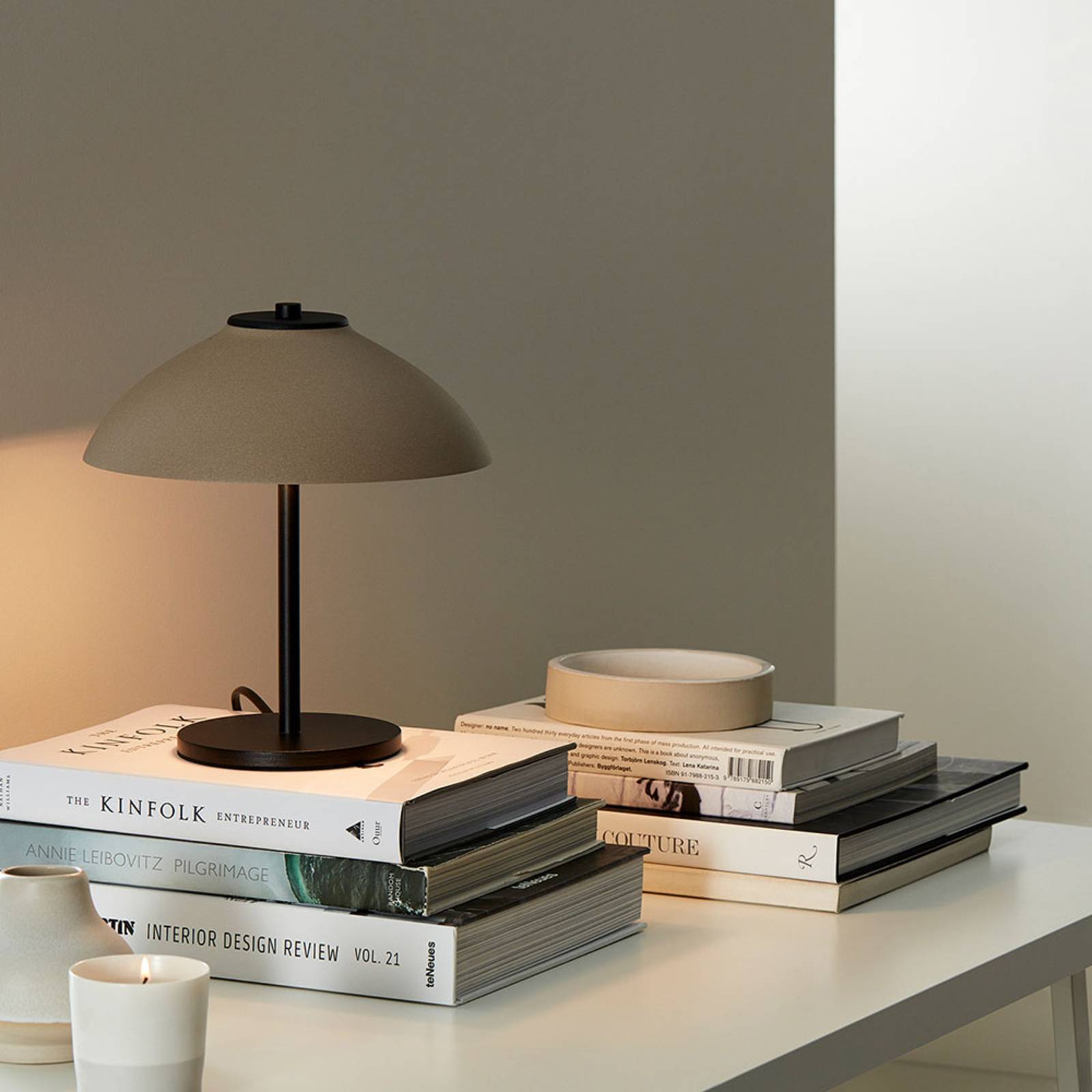 Vali bordlampe, højde 25,8 cm, sort/beige