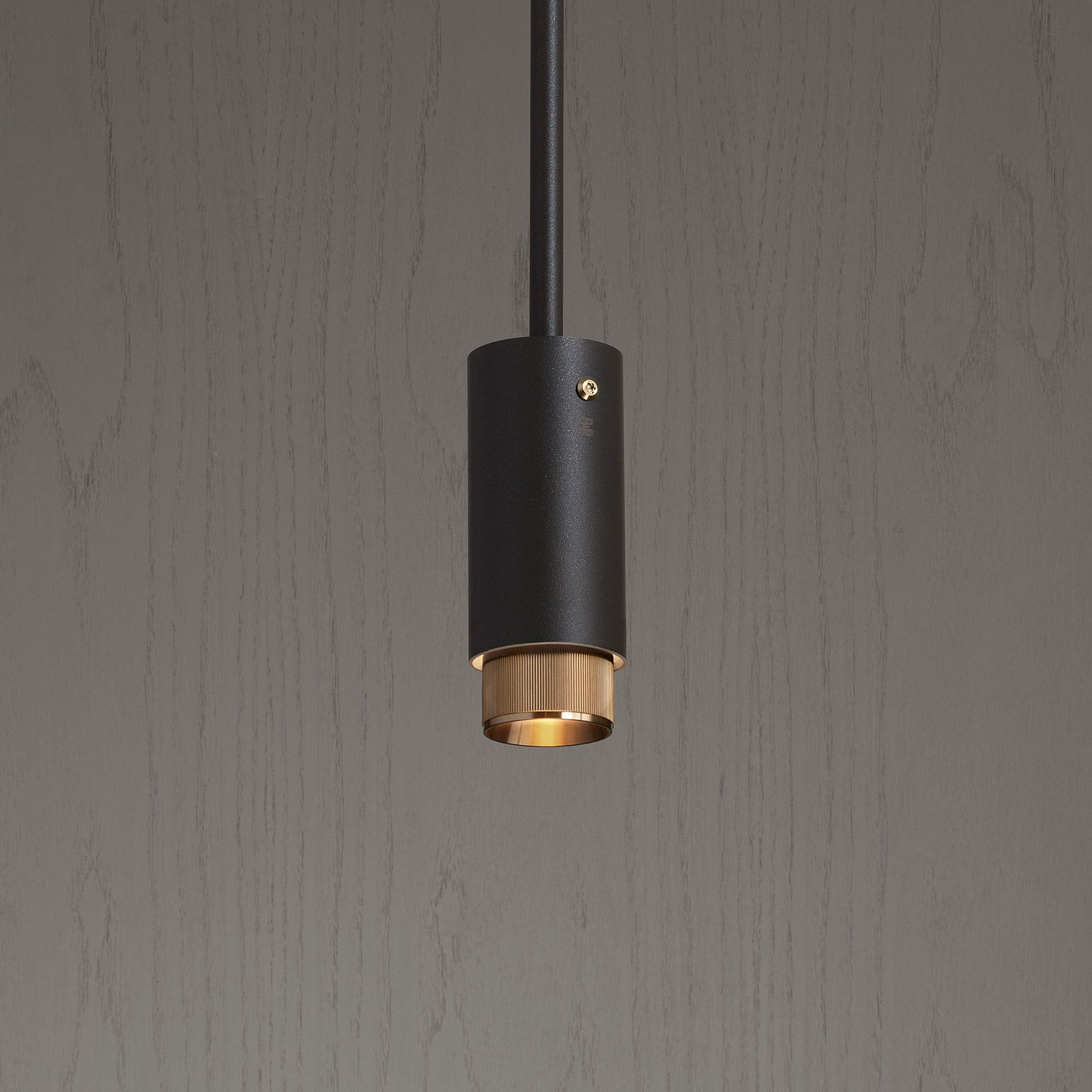 Buster + Punch Exhaust hanglamp grafiet/messing