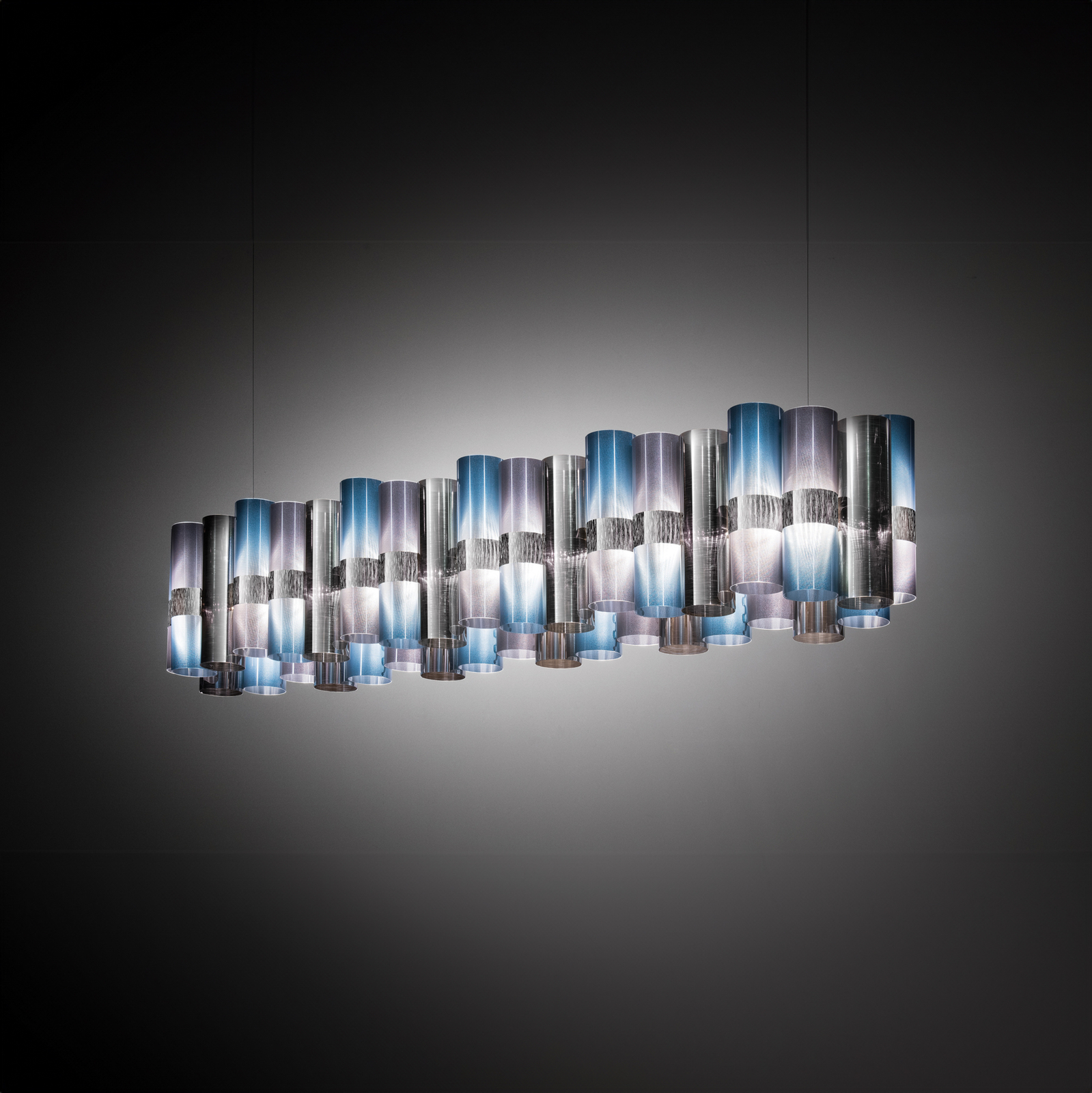 Závěsná lampa LED Slamp La Lollo modrofialová, 140 cm