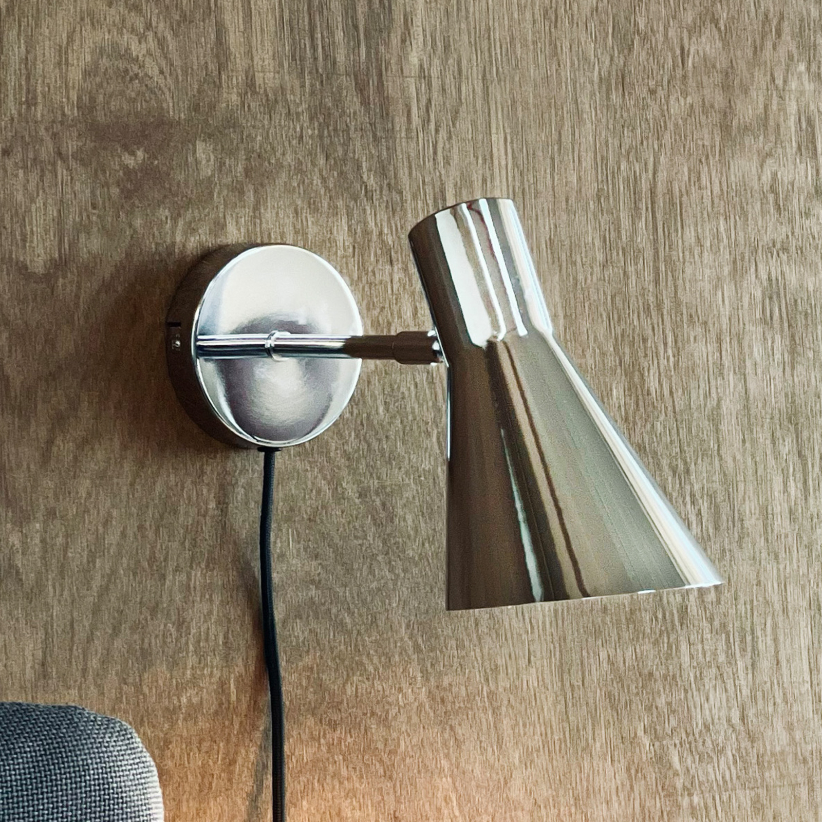 DL12 Vegglampe Krom - Dyberg Larsen