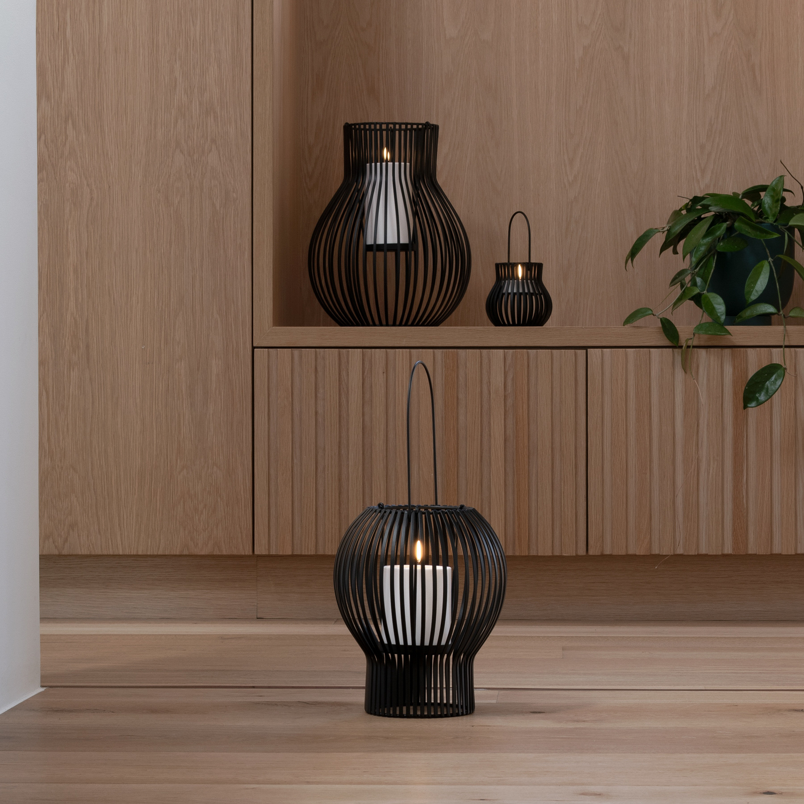 UPSIDE DOWN Lykta Large Outdoor, svart - Uyuni Lighting