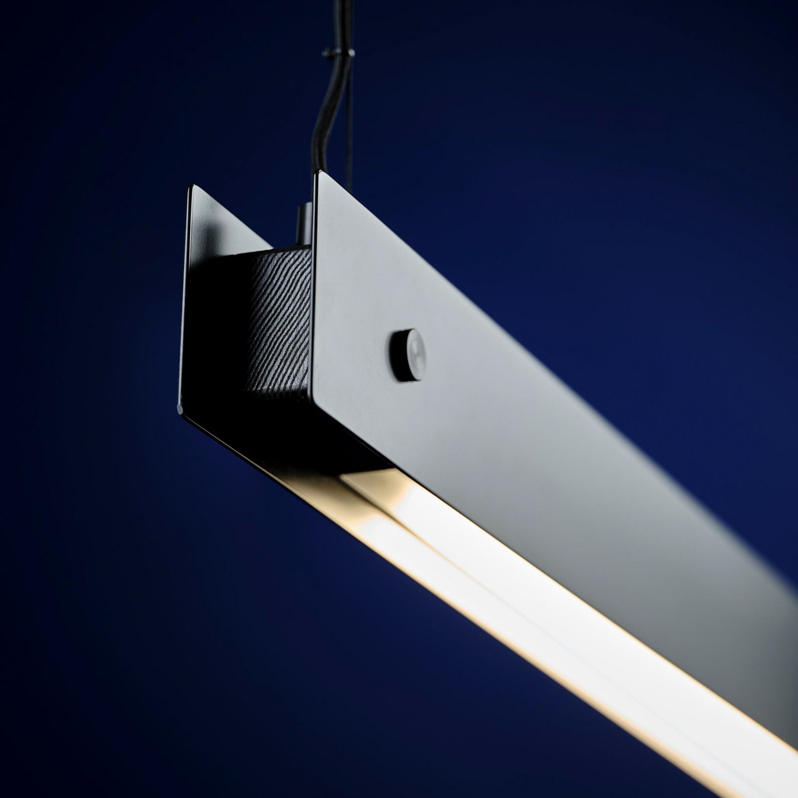 FRANDSEN Lampă suspendată Bridge, negru, sus/jos, 150 cm, G13 FRANDSEN Lampă suspendată Bridge, negru, sus/jos, 150 cm, G13