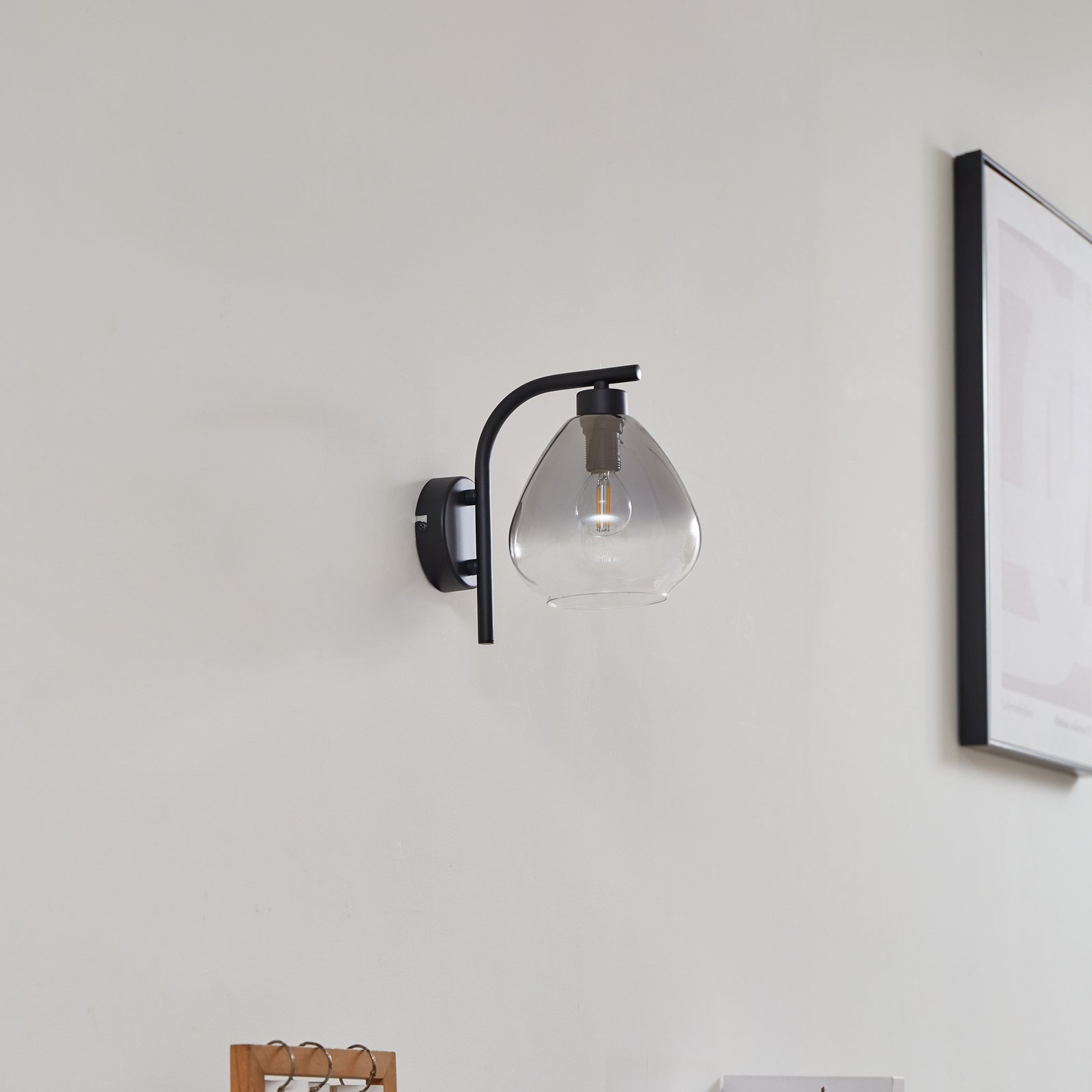 Lindby Pendura wall light, Ø 15 cm, black, glass