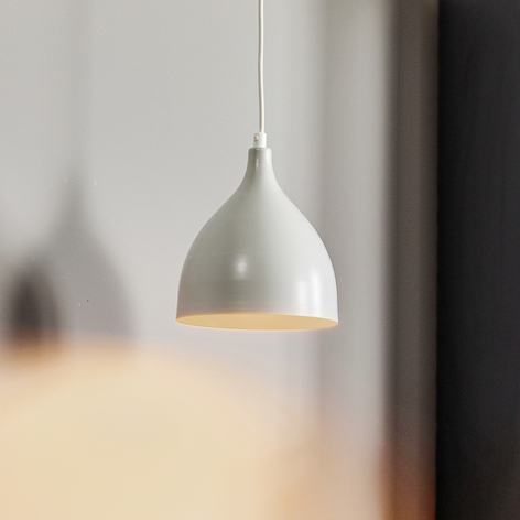 Suspension Nanu en métal gris clair, une lampe