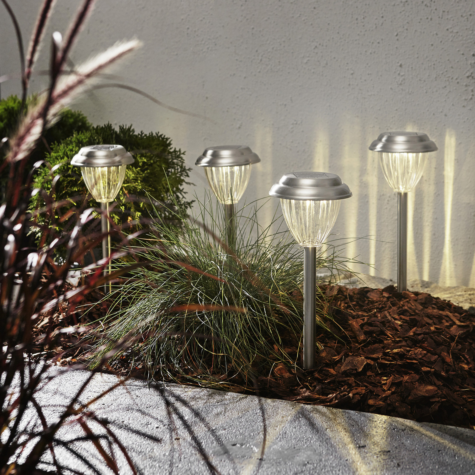 Aurinkokäyttöinen Palma-LED-pollarivalaisin, 4 kpl