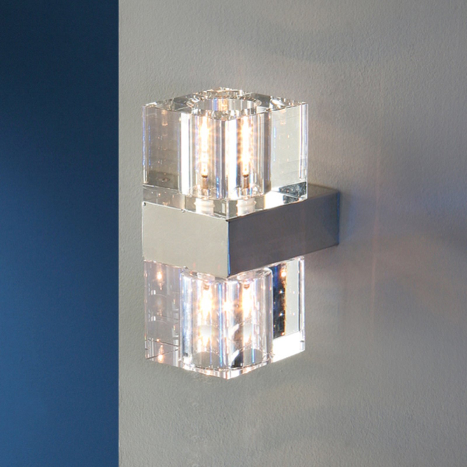 LED-Wandleuchte Cubic mit Klarglas