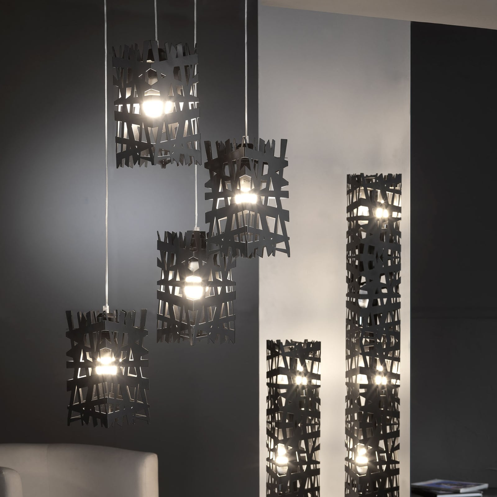 Foresta floor lamp, black metal, height 102 cm