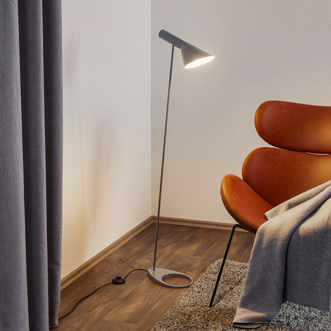 Louis Poulsen AJ - Designer-Stehleuchte