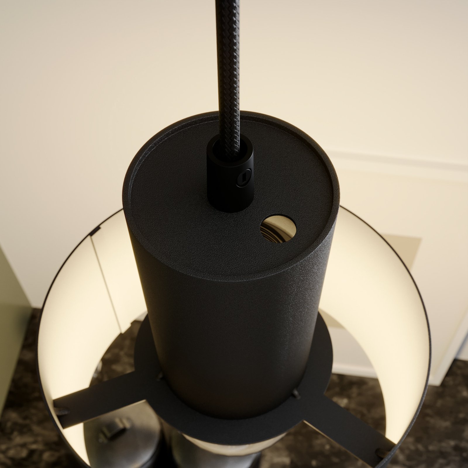 Závesná lampa Rif z kovu, čierna, Ø 15 cm
