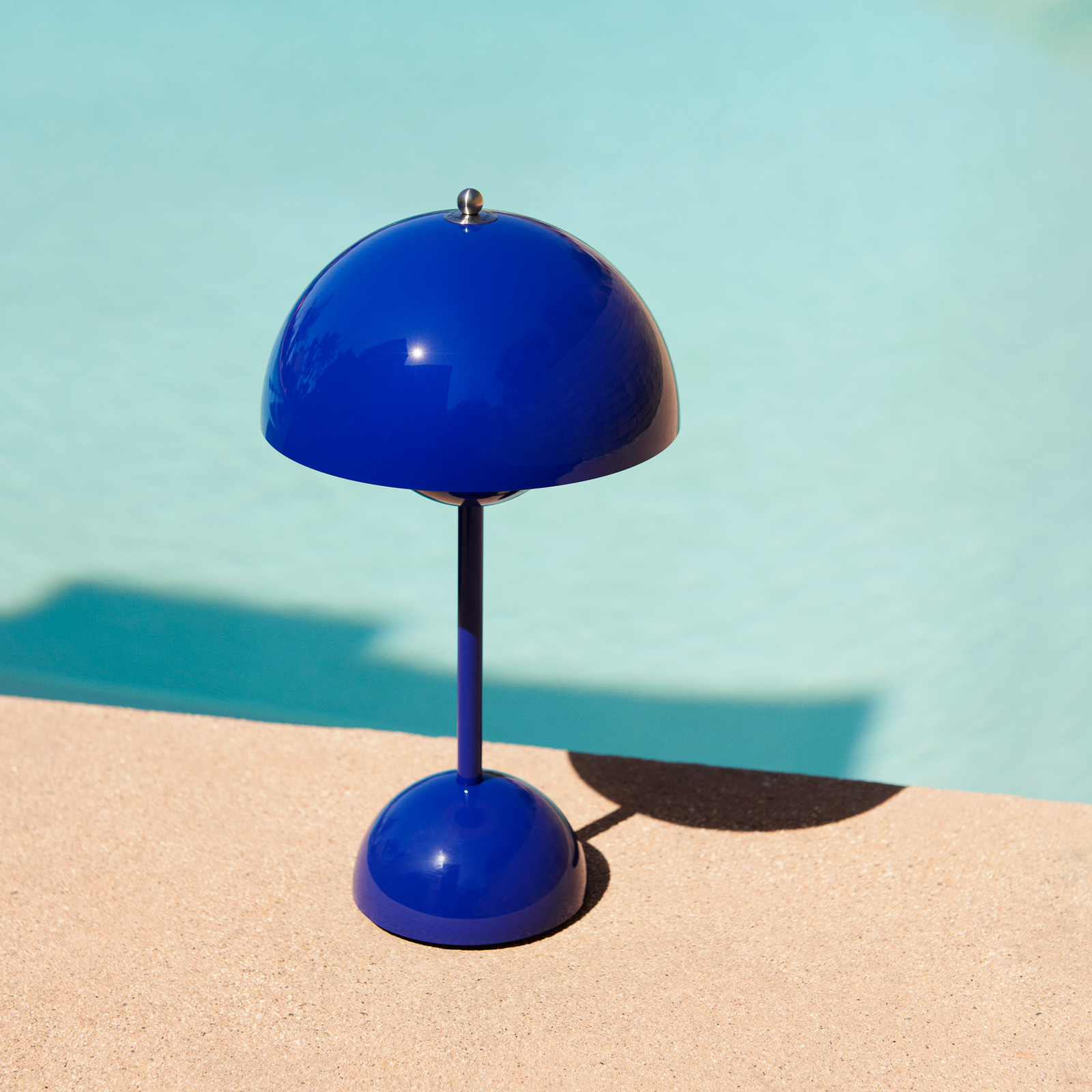 Flowerpot VP9 Portable Tafellamp Cobalt Blue - &Tradition Flowerpot VP9 Portable Tafellamp Cobalt Blue - &Tradition