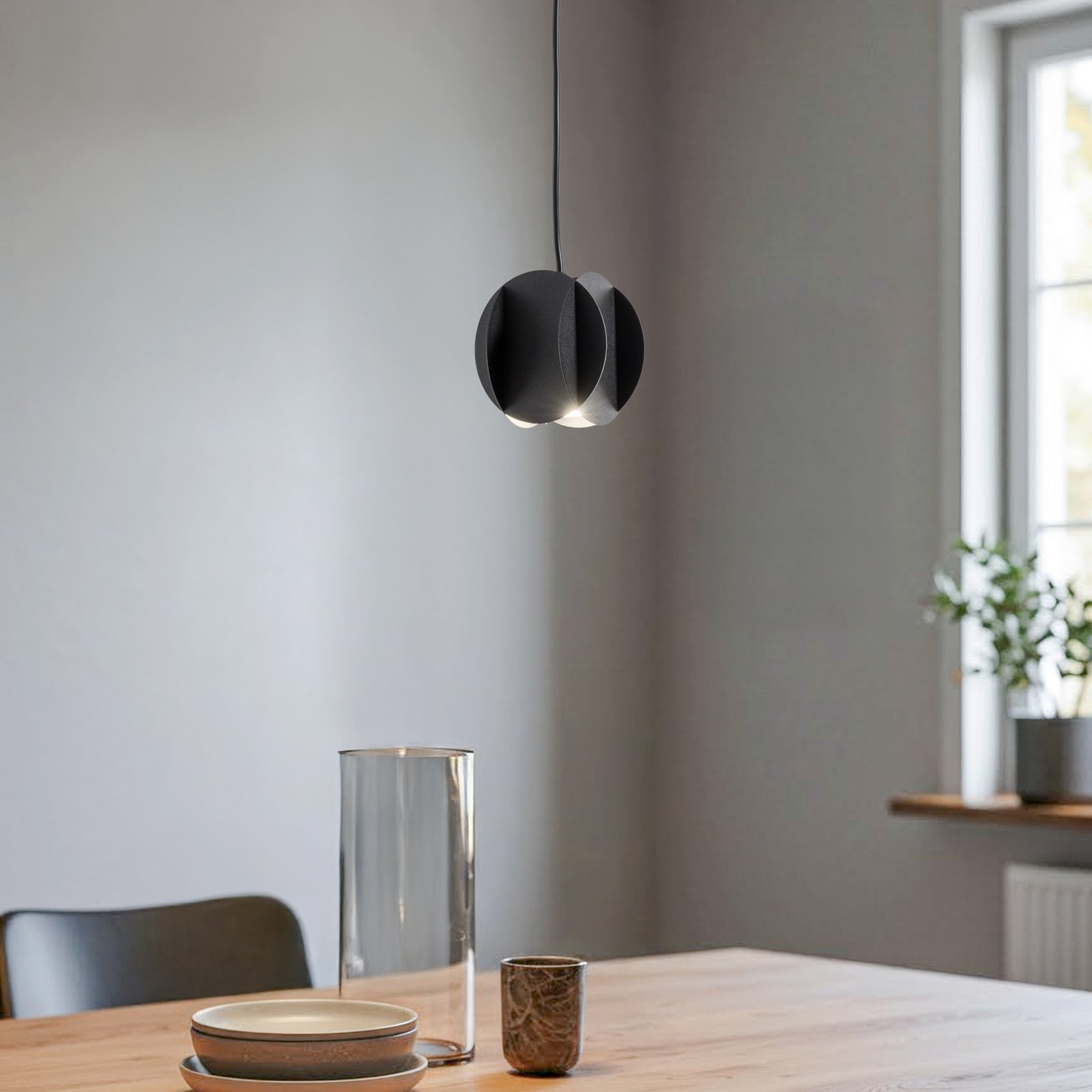 GAMBIT hänglampa, svart, Ø 10 cm, metall, GU10 GAMBIT hänglampa, svart, Ø 10 cm, metall, GU10