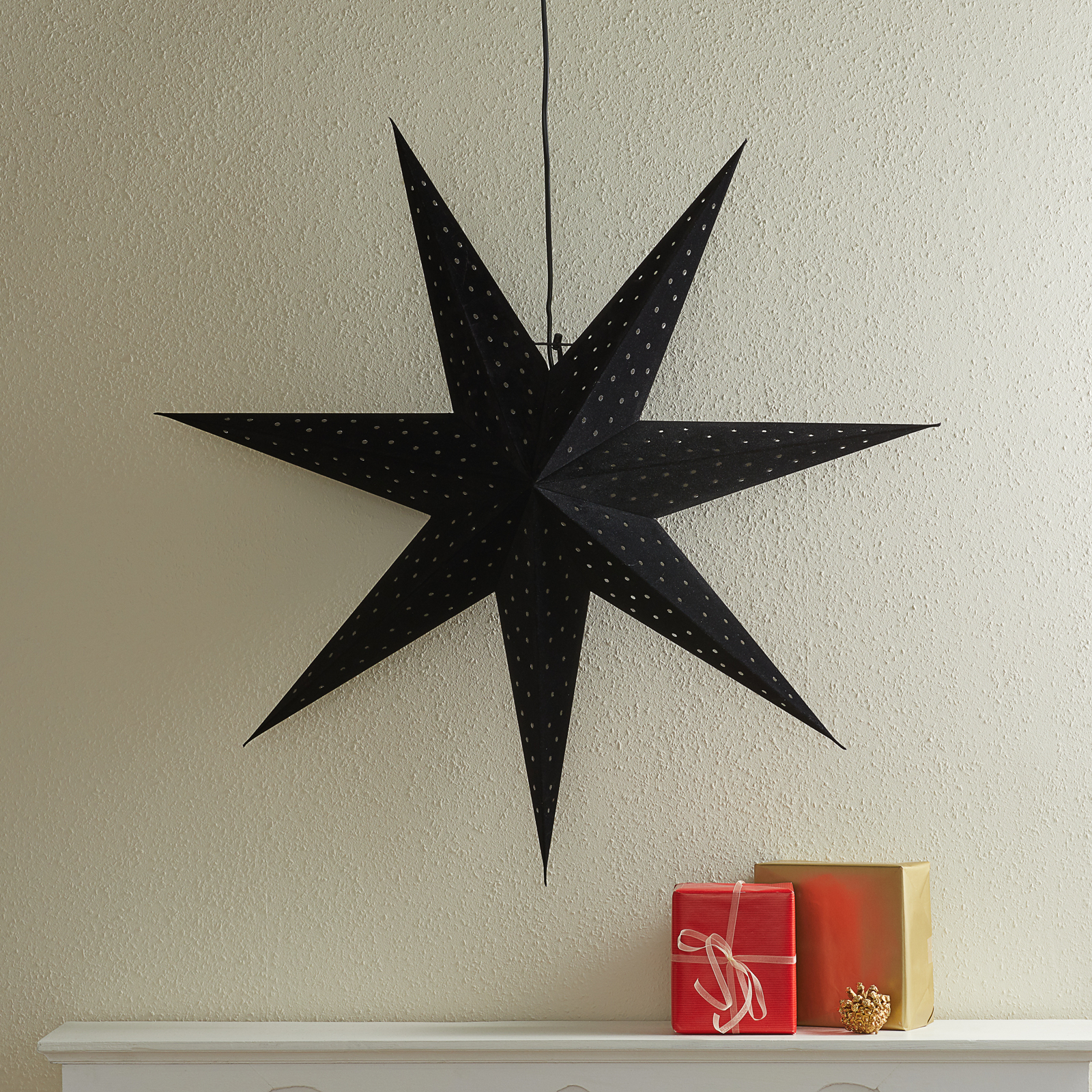 Estrella Clara para colgar, aspecto terciopelo Ø 75 cm, negro