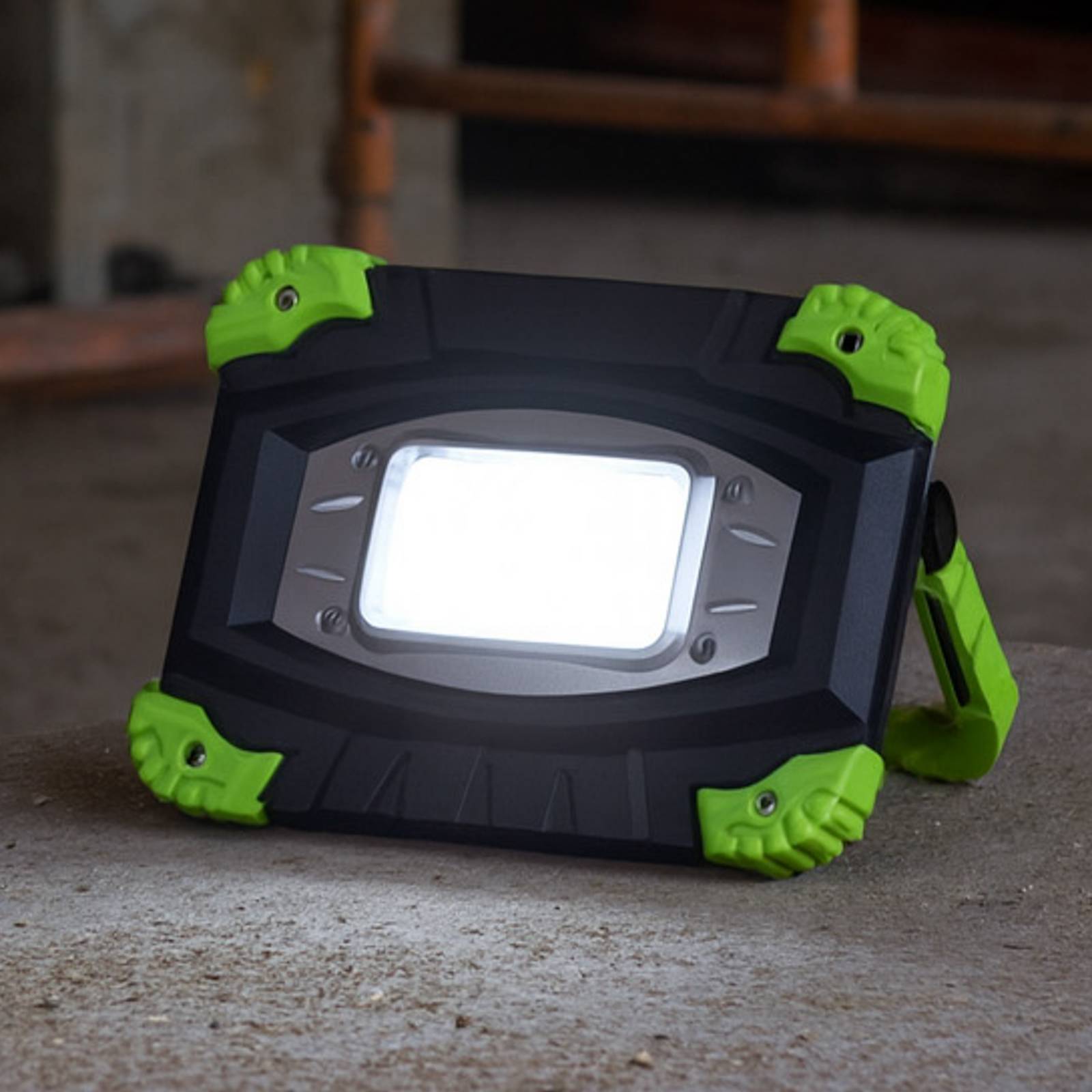 FH Lighting Projecteur d'extérieur LED rechargeable 850947, noir/vert, longueur 17 cm