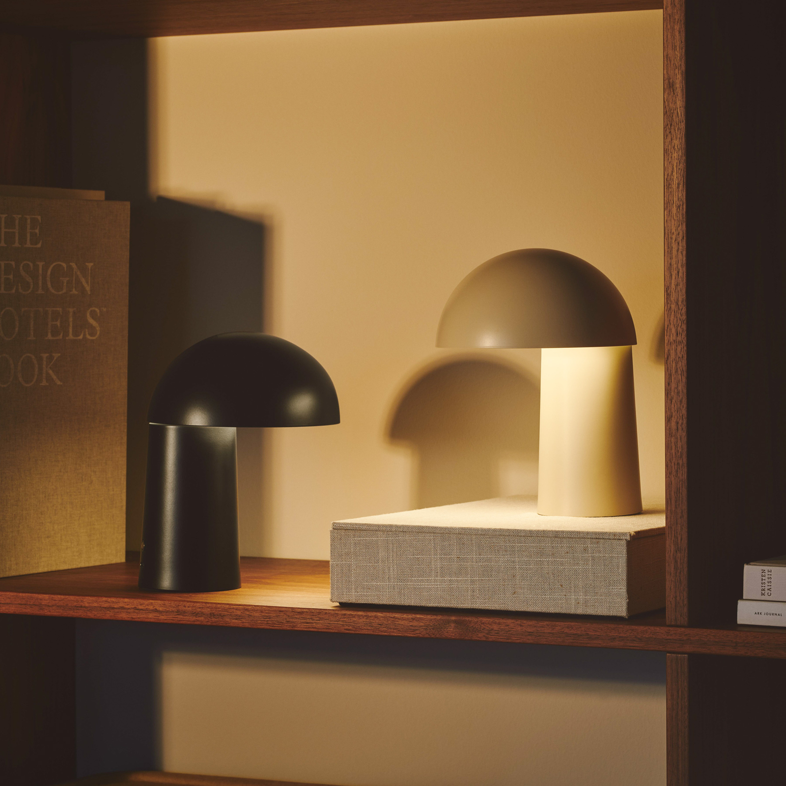 Faye Portable Stolní Lampa Beige - DFTP