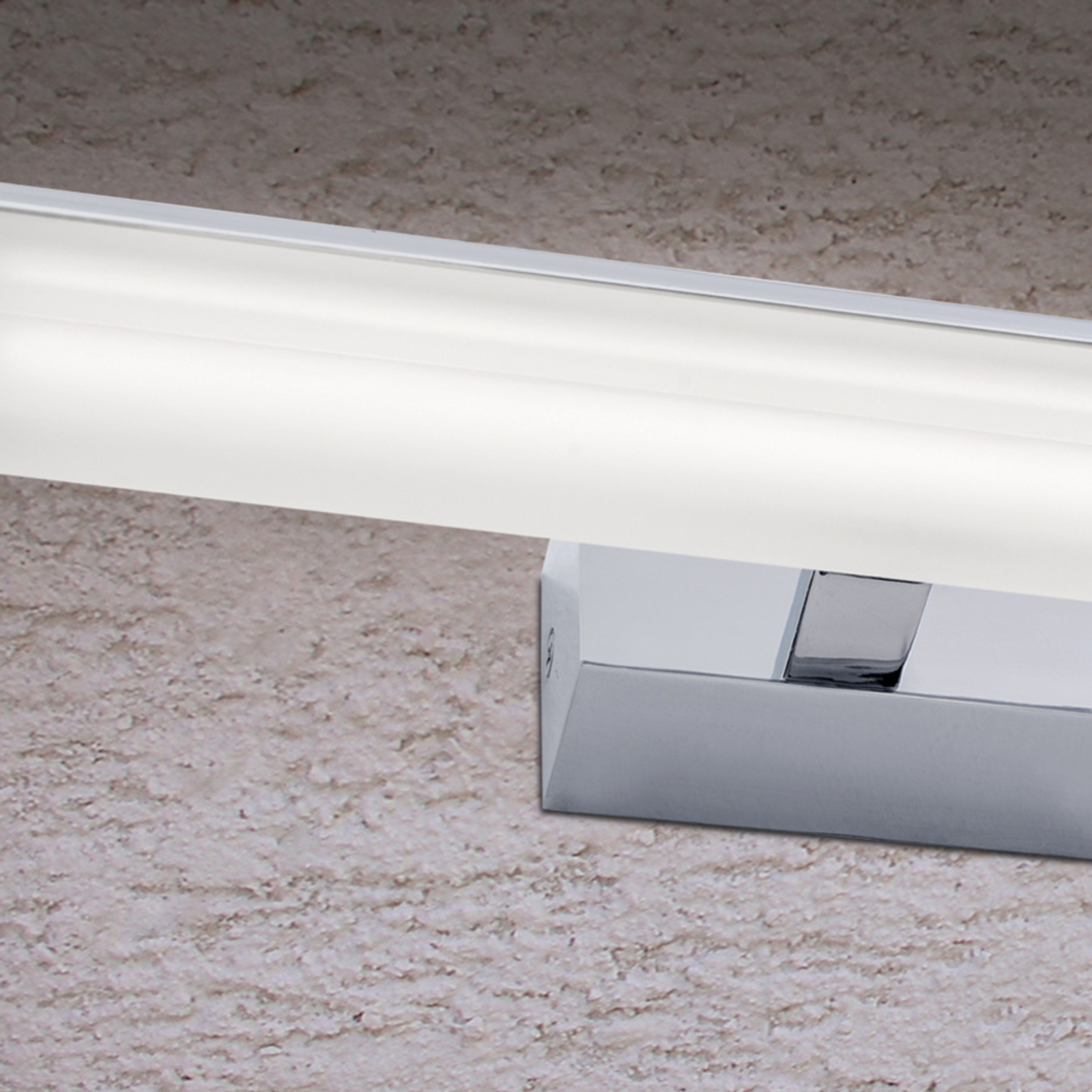 LED nástěnné svítidlo Alexander IP44 32 cm