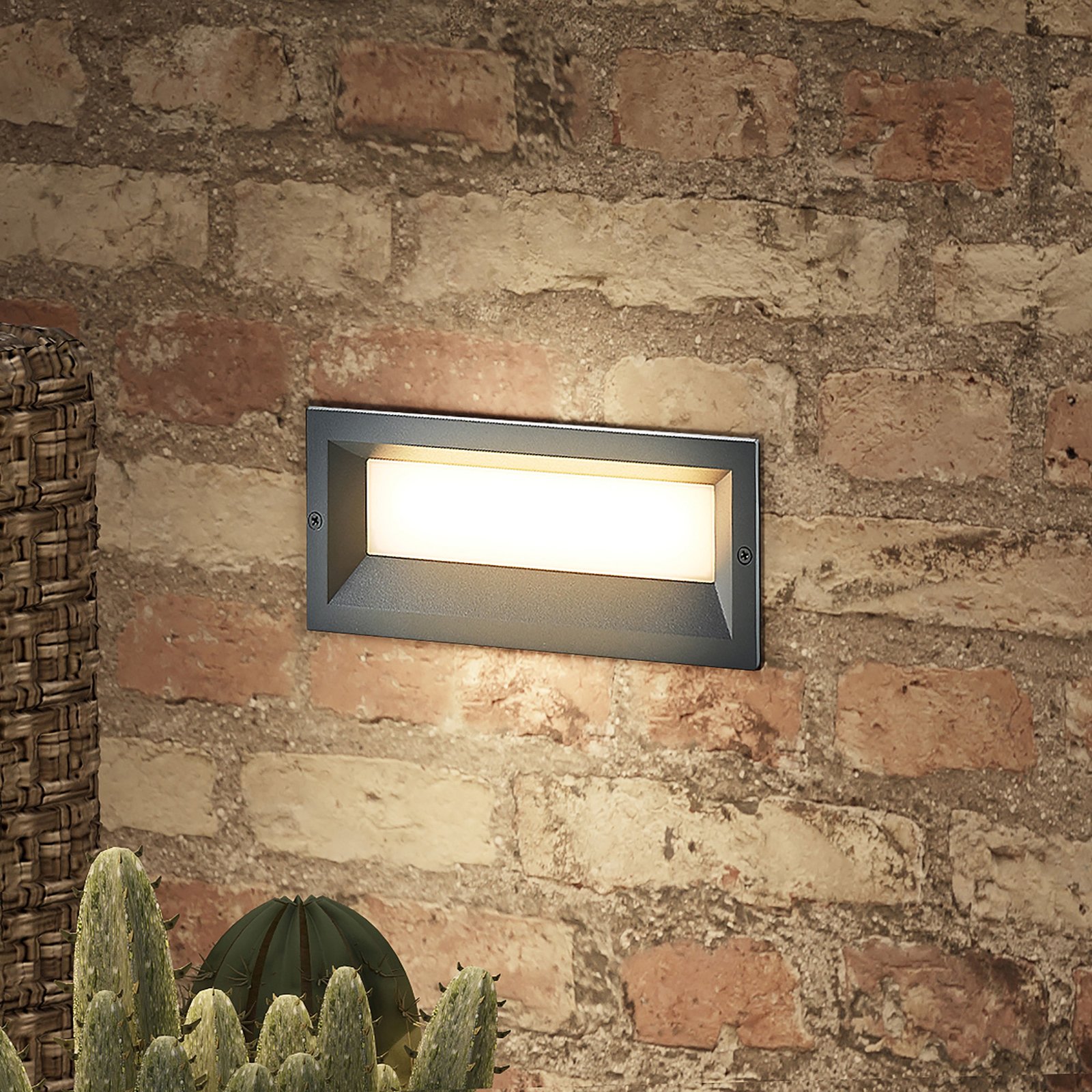 Lucande Lachlain LED-vägginbyggnadslampa utomhus