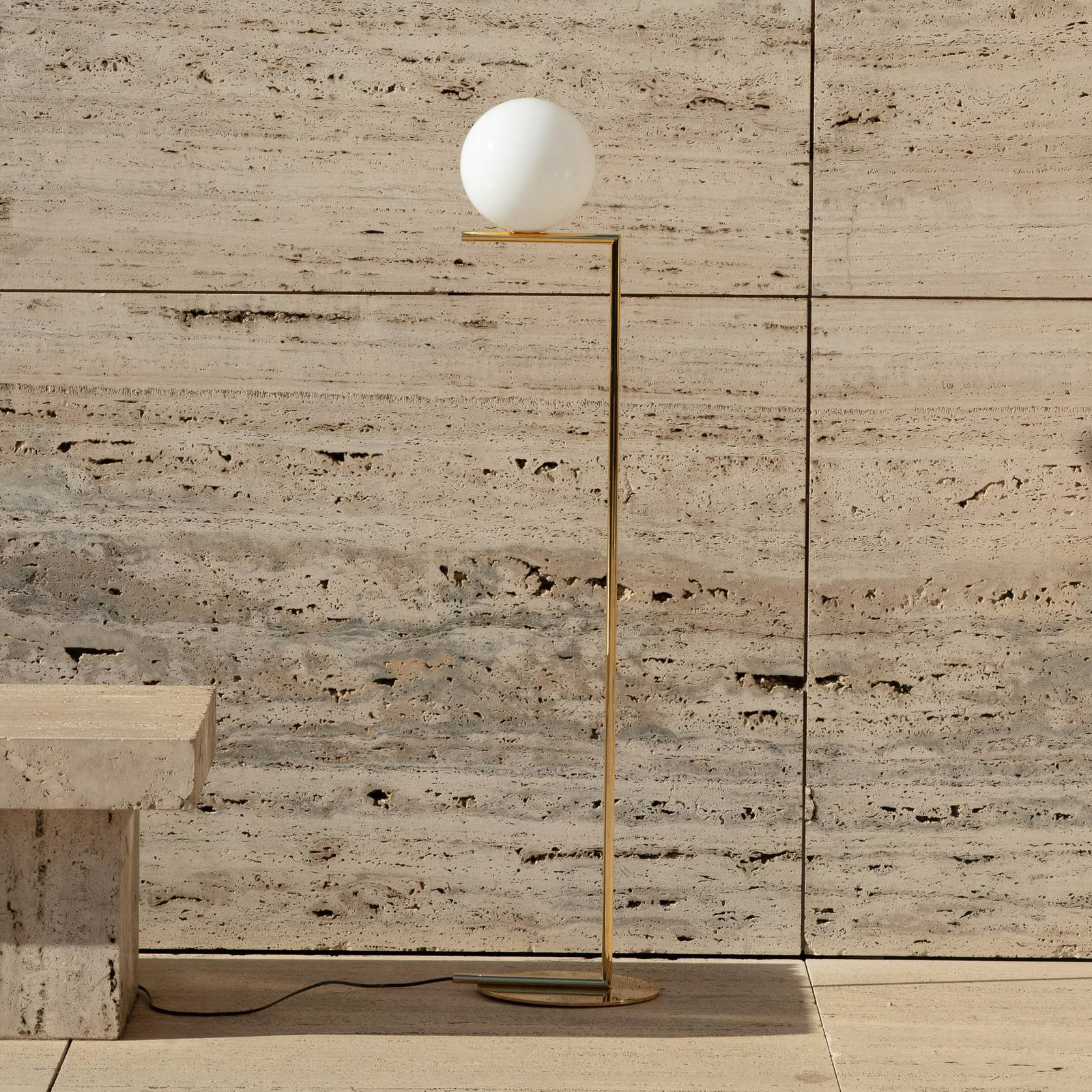 FLOS Stehleuchte IC F1 10. Anniversary, vergoldet, dimmbar günstig online kaufen