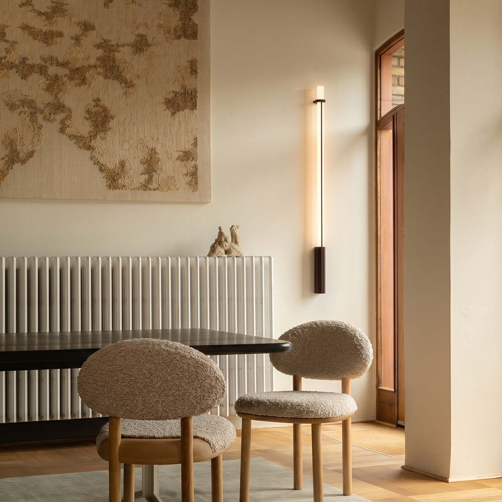 Applique murale LED In Fine, gris foncé, hauteur 105 cm, IP65 - DCW