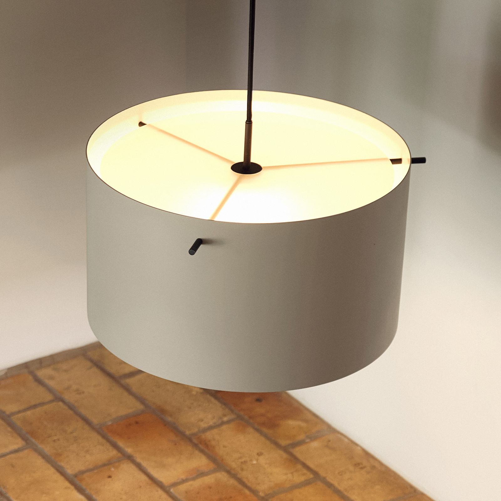 FRANDSEN FM1954 Lampă suspendată Ø 41 cm gri mat - Camera de zi / sufragerie - design - negru gri mat - Metal