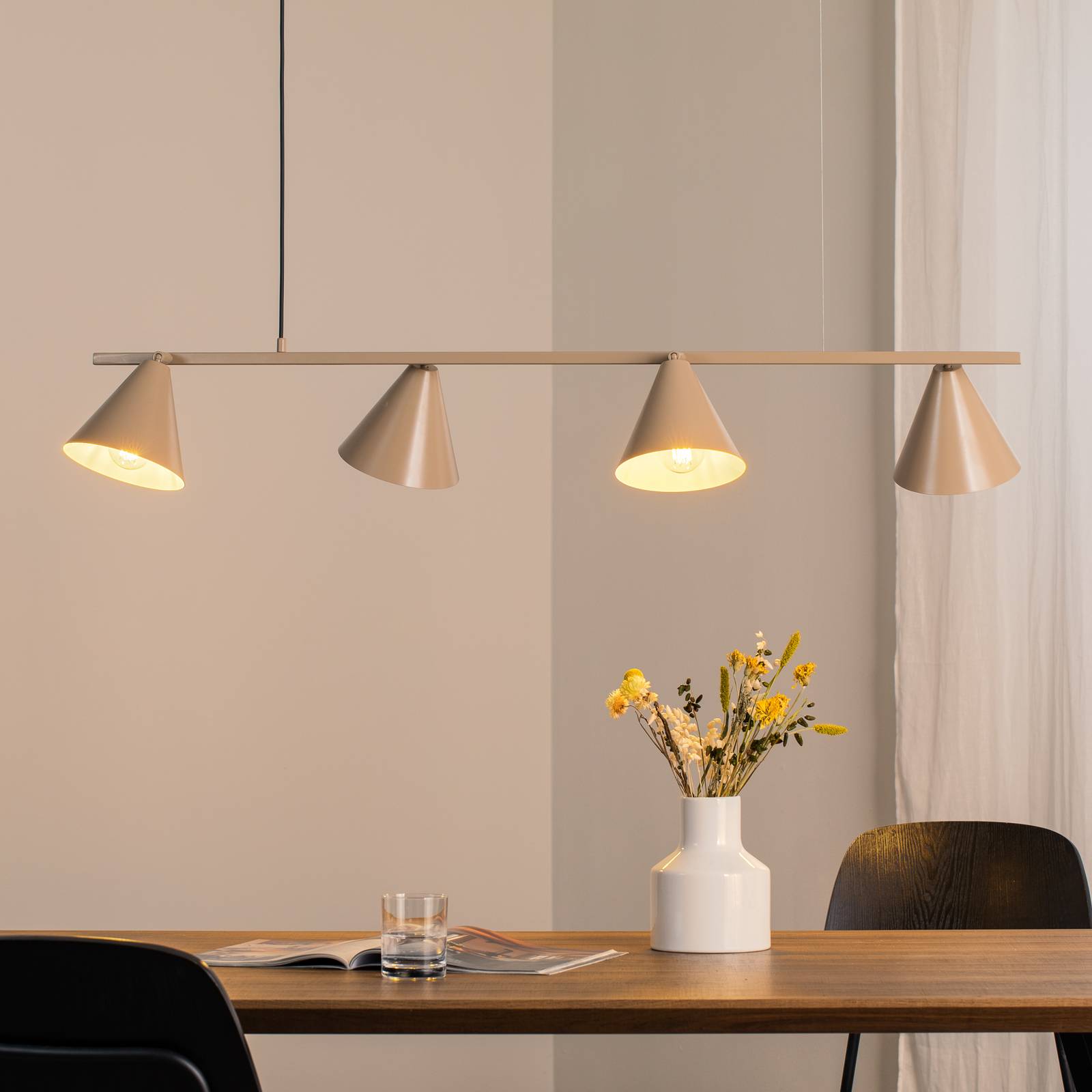 Hängeleuchte Form 4, beige, Metall, 4-flammig, Kegel, E27 günstig online kaufen