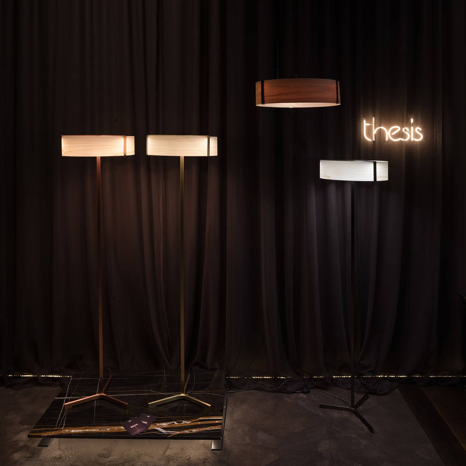 LZF Thesis lampadaire LED noir mat/ivoire
