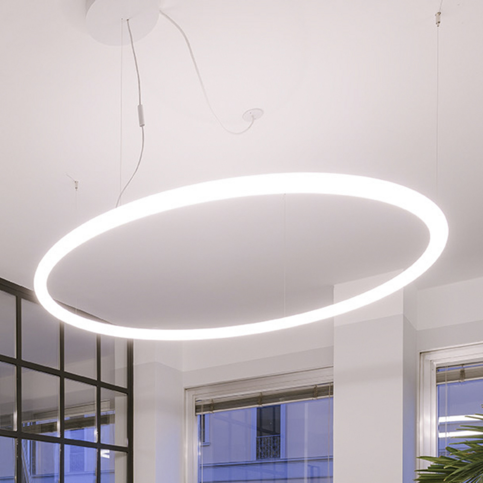 Artemide Alphabet of light lampă suspendată circulară 90 - Camera de zi / sufragerie - design - alb - Plastic