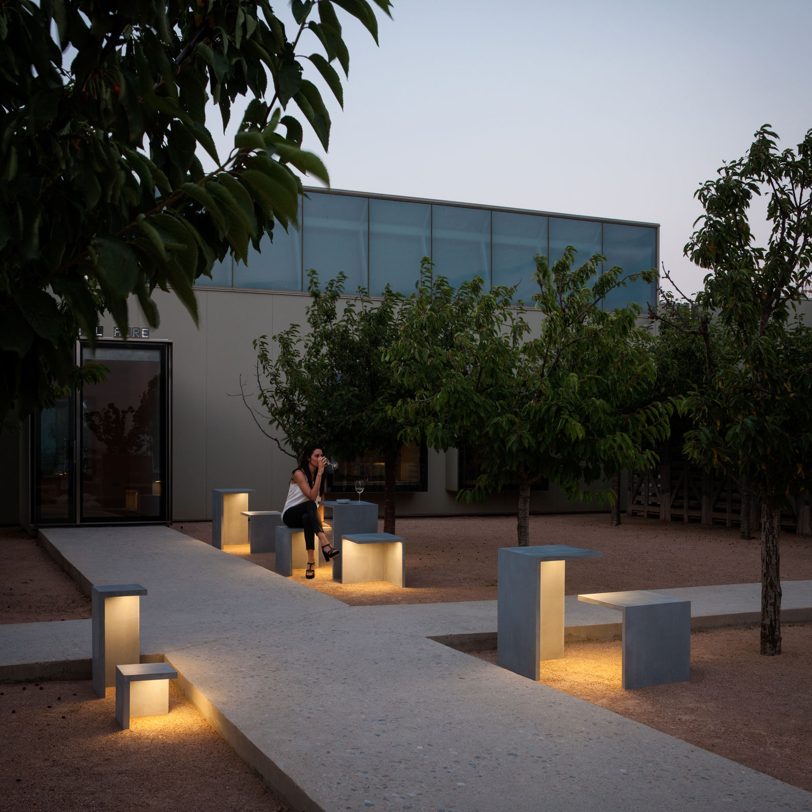 Vibia Empty 4125/4130 outdoor light made of concrete