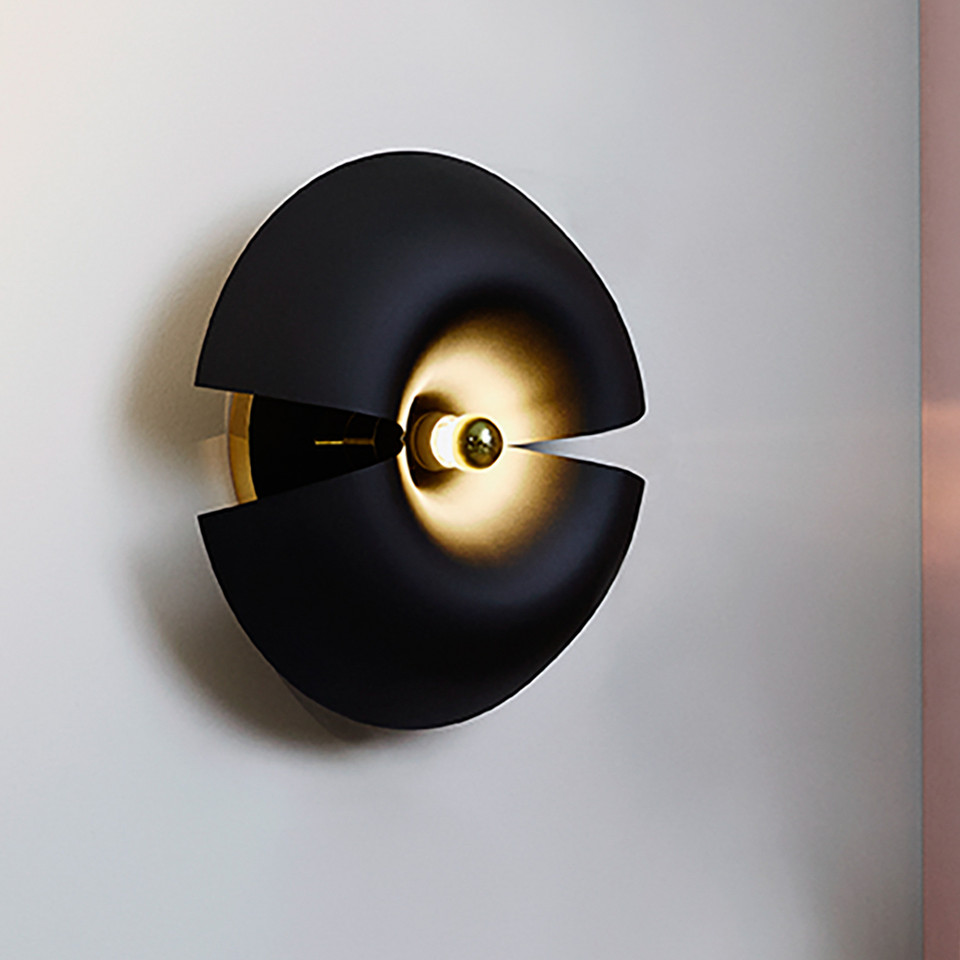 AYTM Cycnus vägglampa Ø45, svart från AYTM