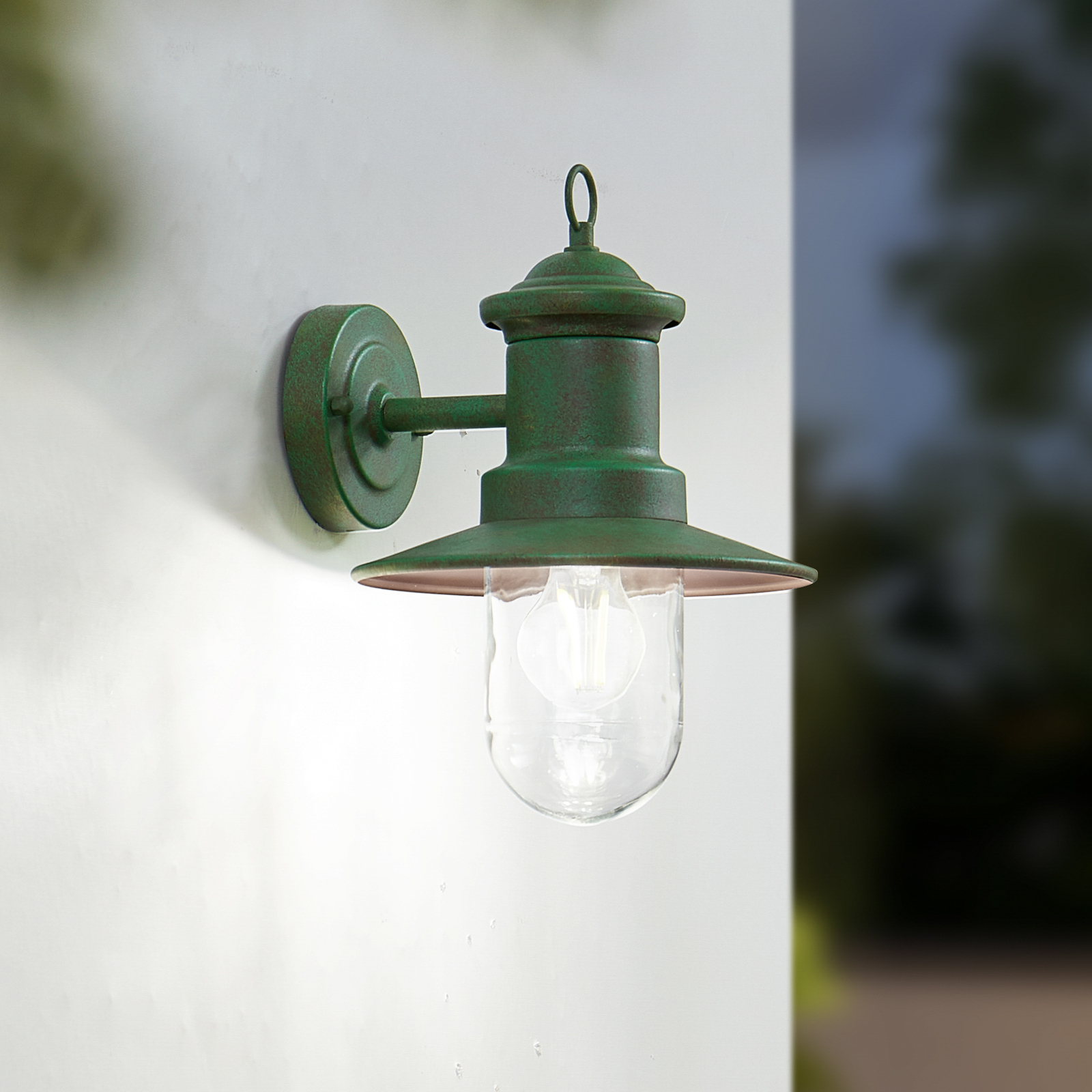 Lindby udendørs væglampe Eloretta, grøn, stål, højde 31 cm