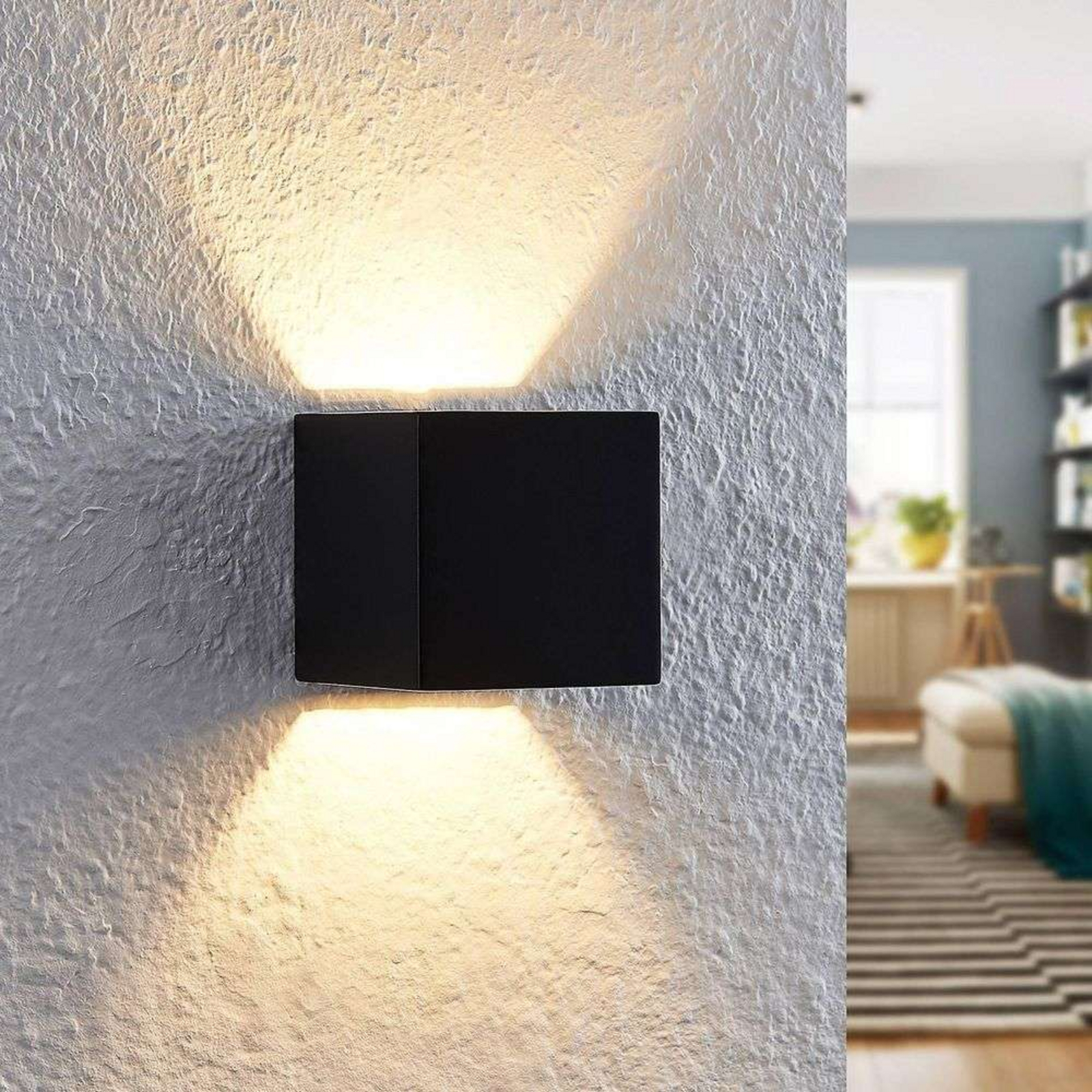 Quaso LED Aplique de Pared Black - Lindby