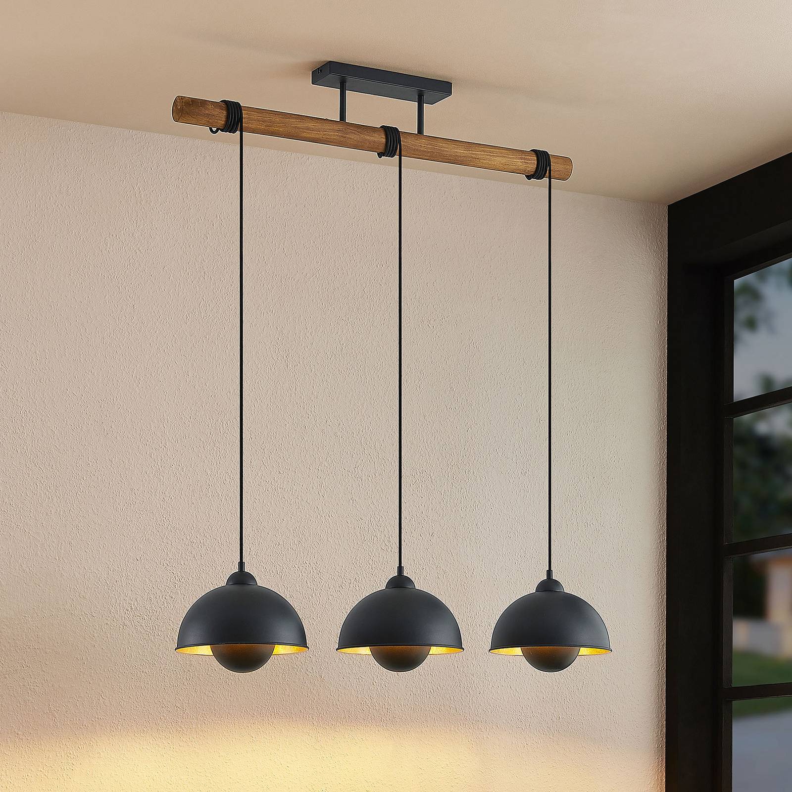 Lindby Bamila Hängelampe aus Metall und Holz 3-fl.