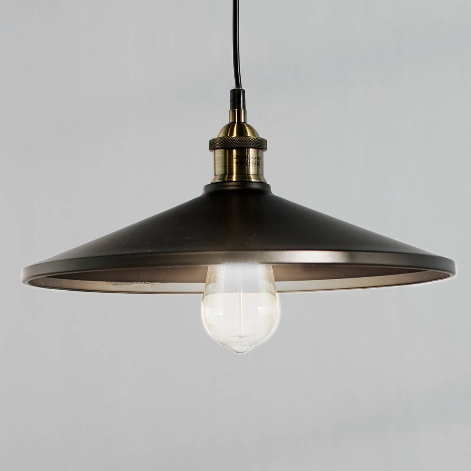 Viktor Pendant Lamp in Aluminium, Black