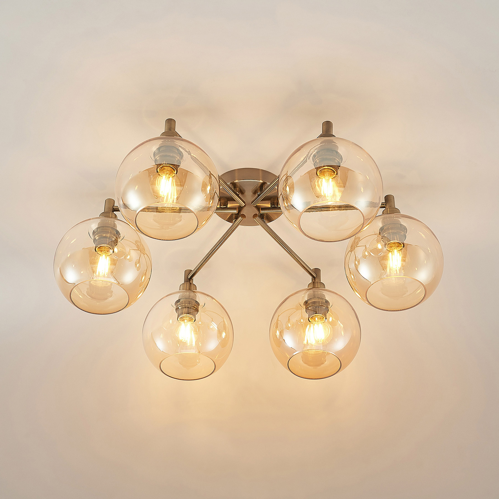 Lindby Jemissa Deckenlampe, Glas, 6-flammig, amber