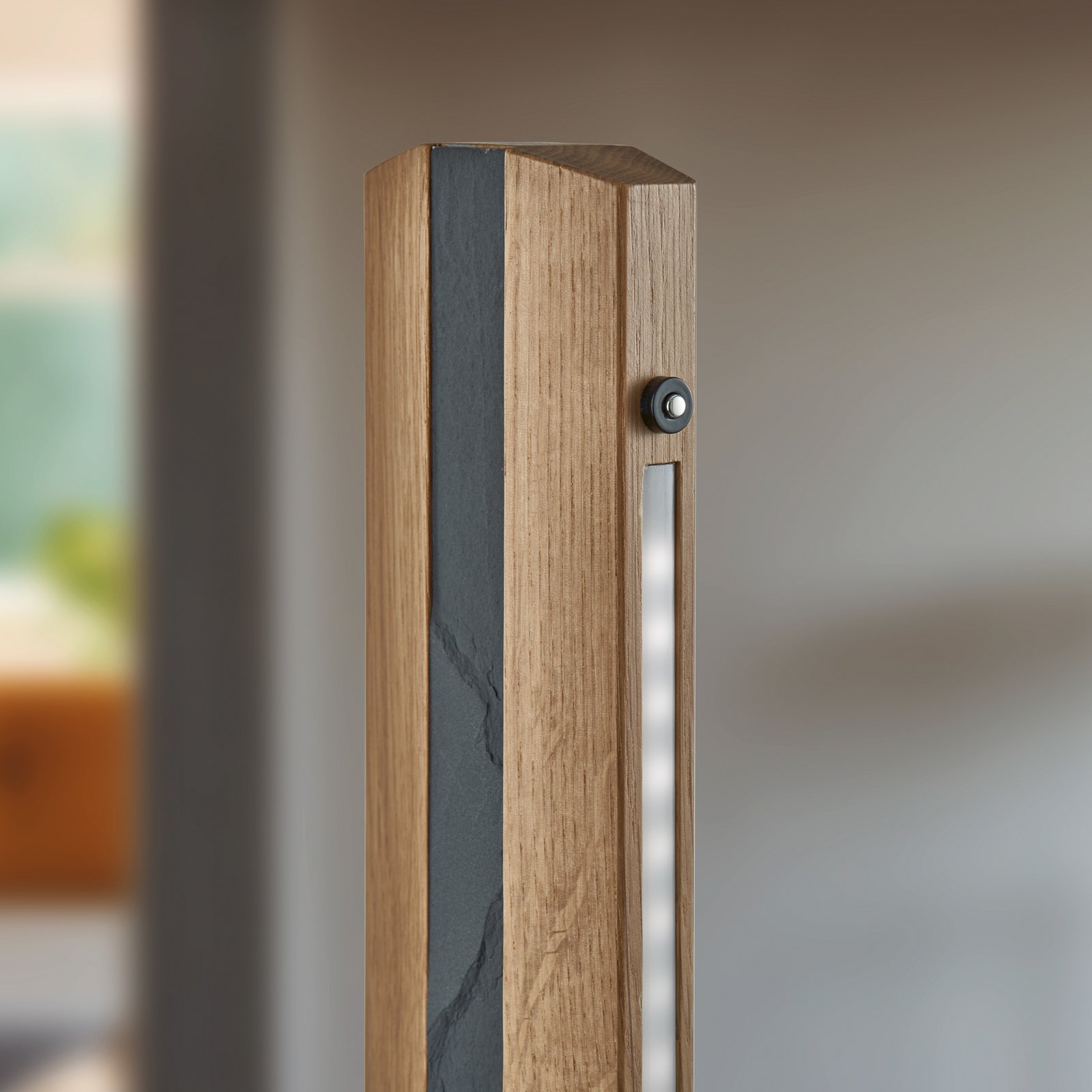 Quitani LED-Stehleuchte Elis, schwarz, Eiche, dimmbar, 148cm
