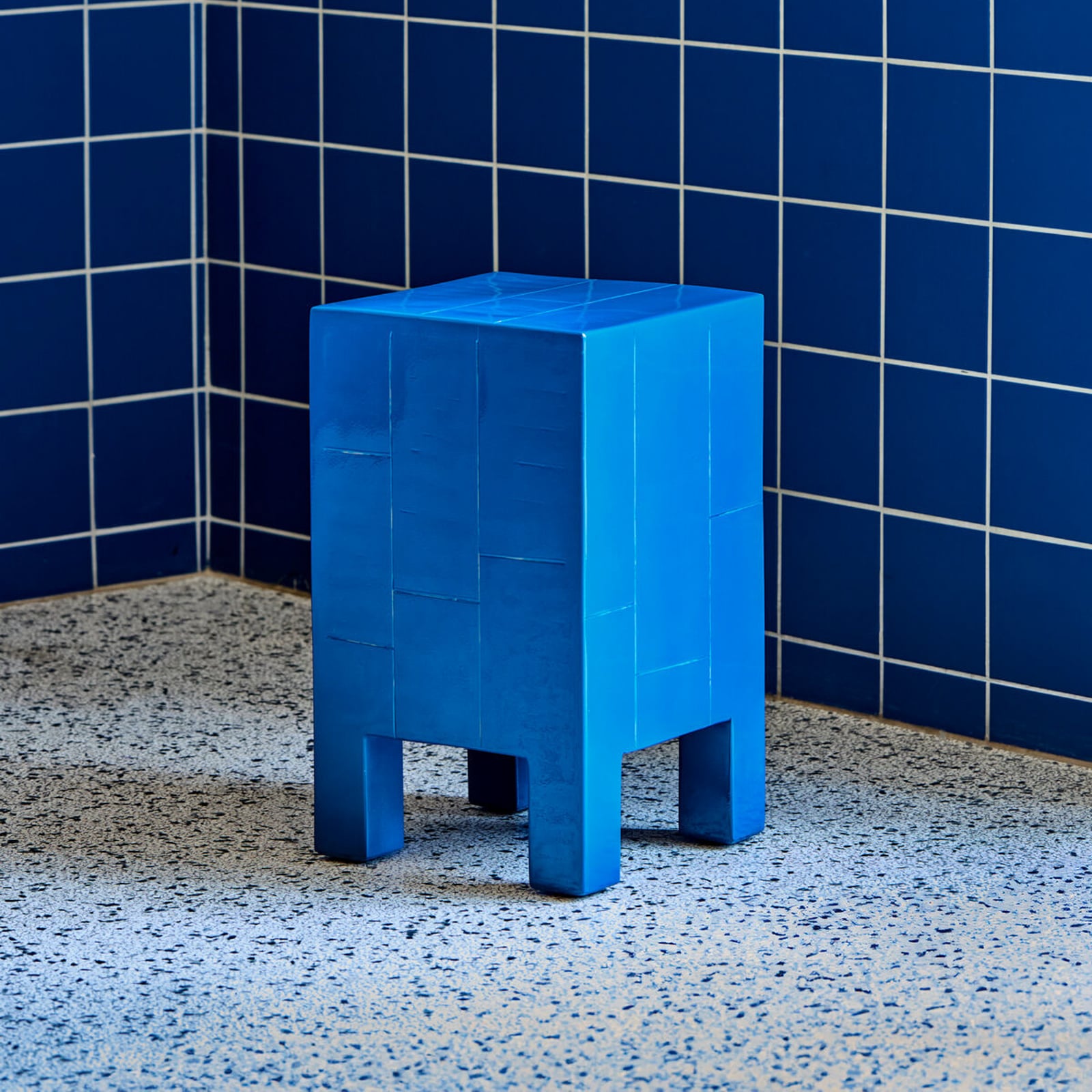 Tavolino HDBrick, blu, altezza 51 cm, legno - House Doctor