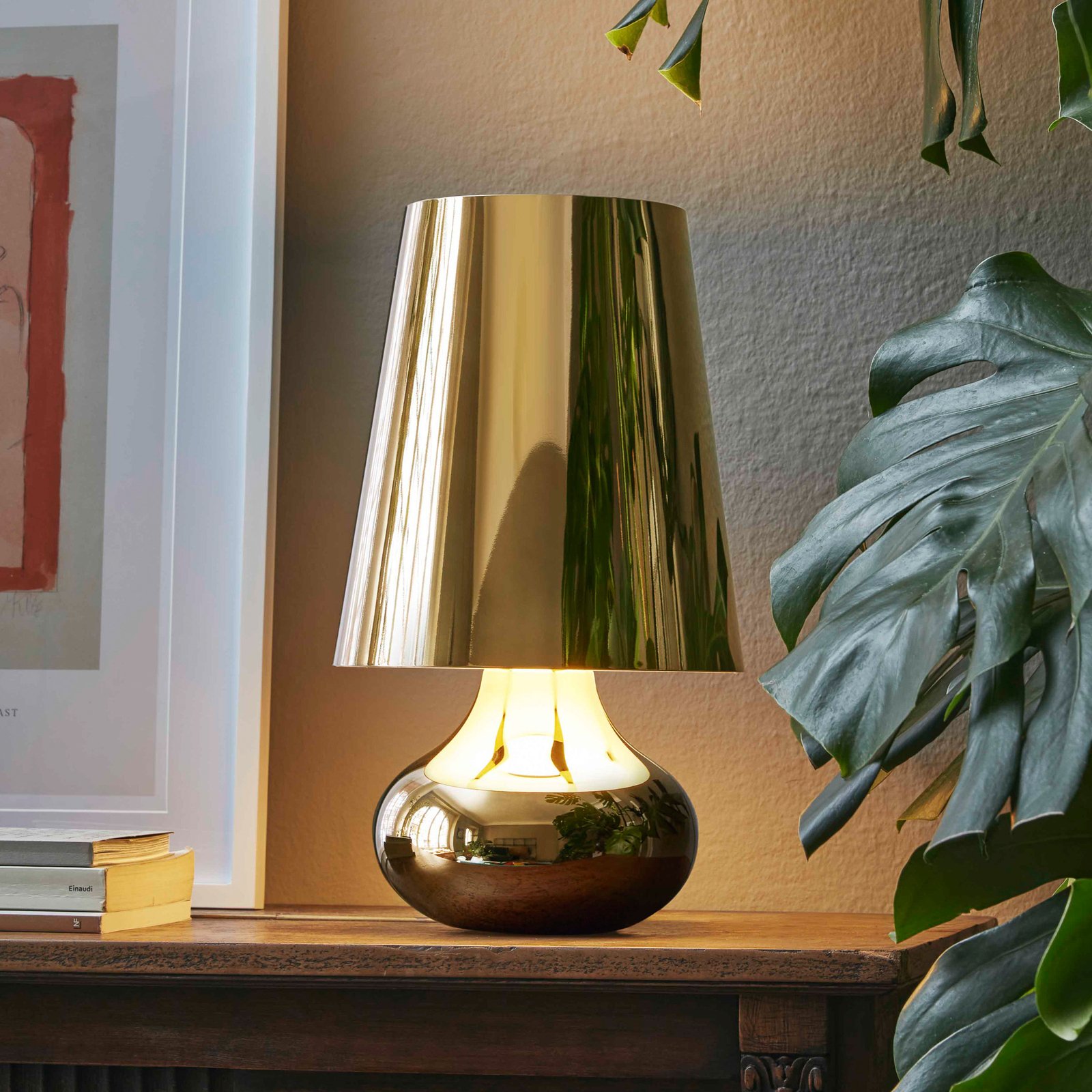 Kartell Cindy LED table lamp