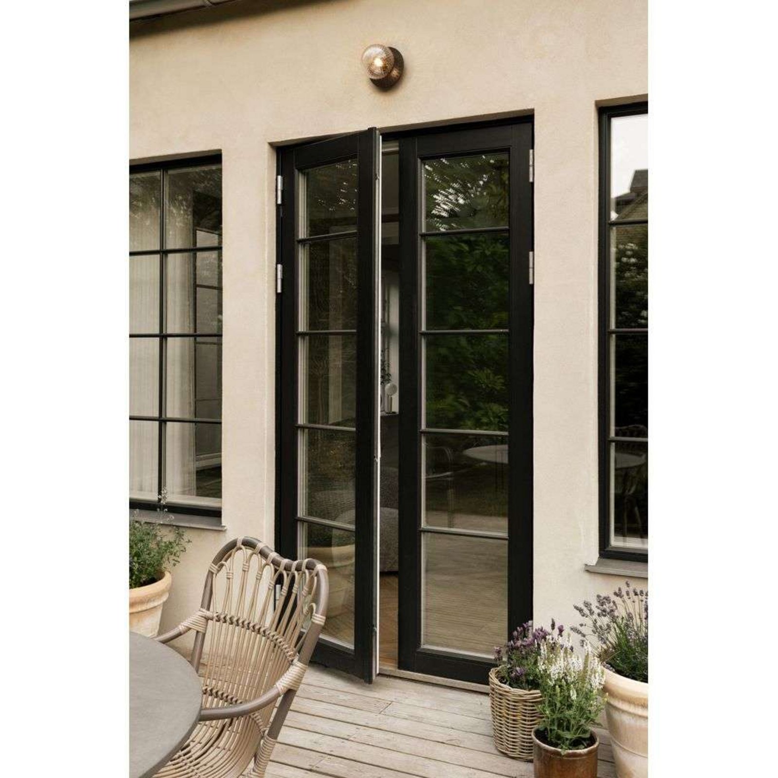 Liila 1 Aplica de Exterior Dark Bronze/Optic Clear - Nuura