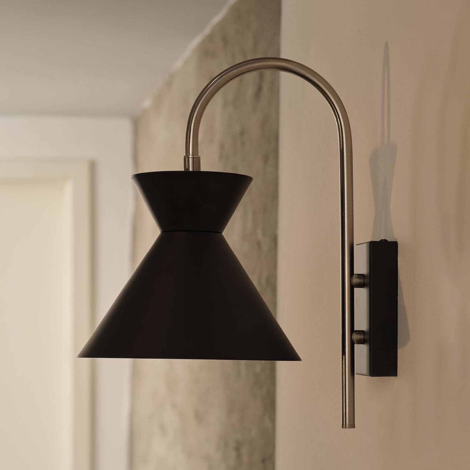 OSRAM Wandleuchte Decor Waist, Stahl, schwarz, E27, Stecker günstig online kaufen