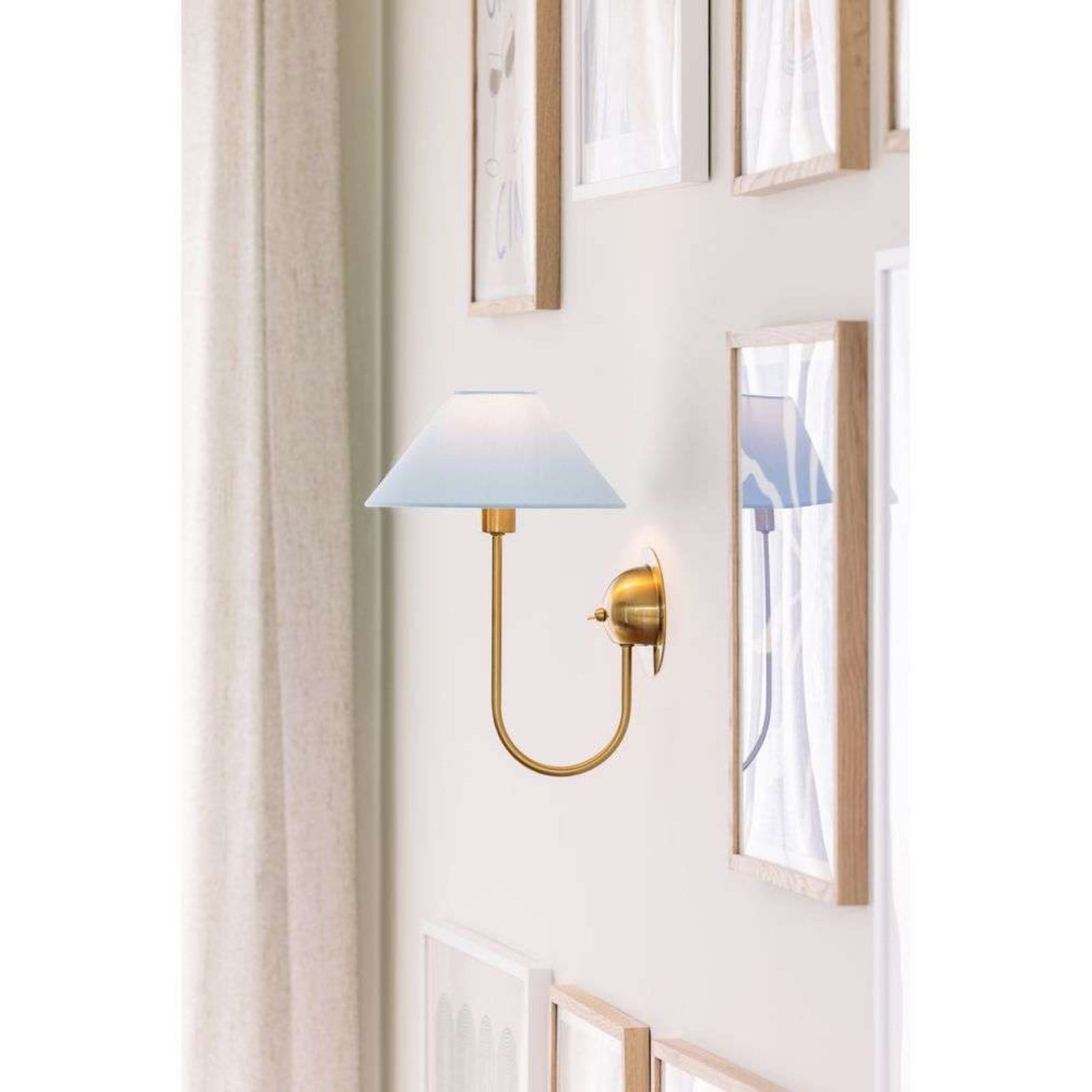Iris Wandleuchte Dove Blau Globen Lighting - Wohnzimmer - Stoff / Textil