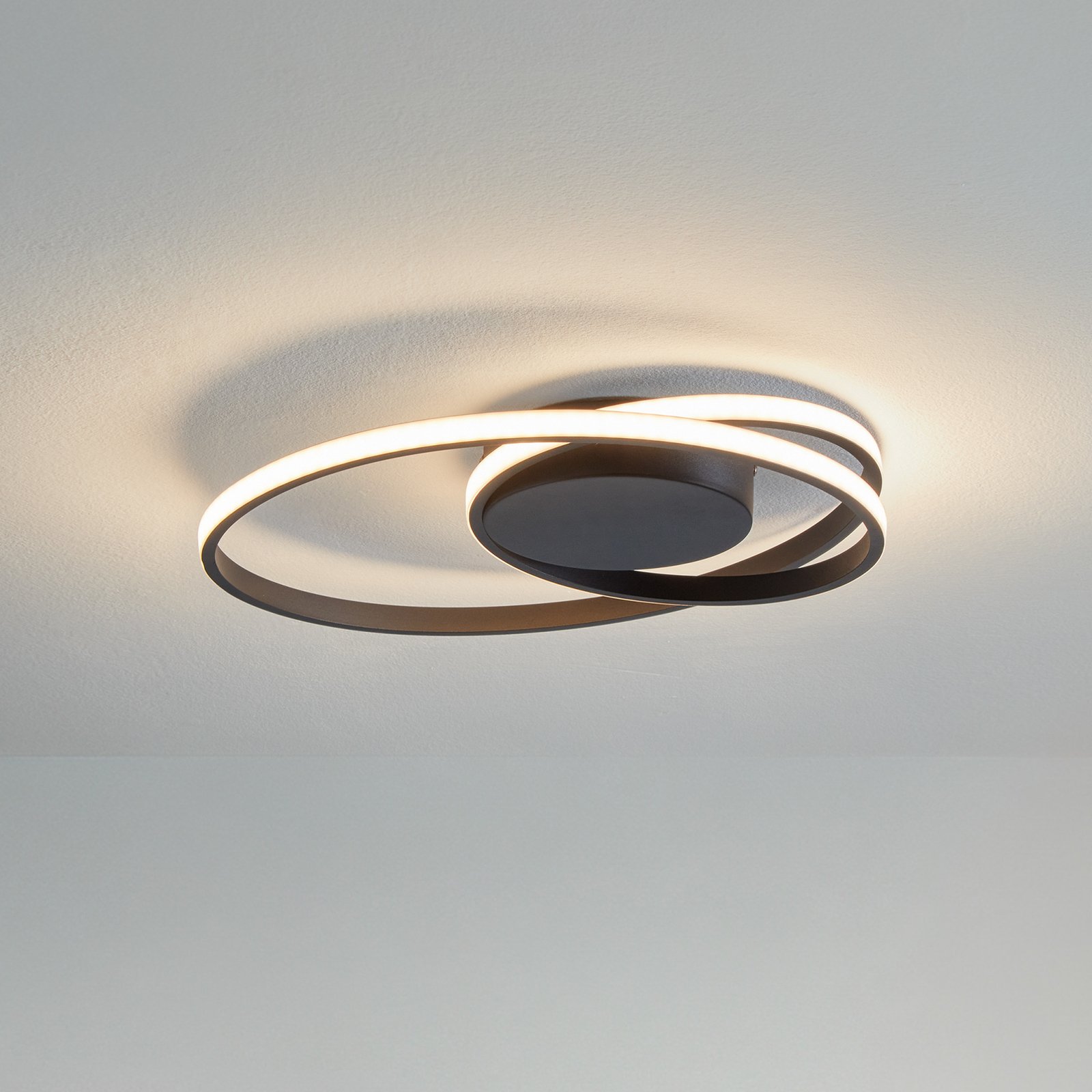 Lindby LED plafondlamp Youna, zwart, aluminium, 39 cm, dimbaar